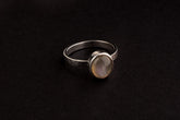Round Purple Labradorite - Fine 925 Sterling Silver Ring - Hammered Textured - Size US 5 6