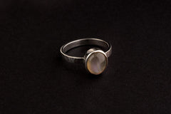 Round Purple Labradorite - Fine 925 Sterling Silver Ring - Hammered Textured - Size US 5 6