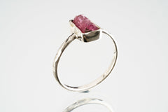 Pink gem Tourmaline Rubellite - Stack Crystal Ring - Size 4 1/2 US - 925 Sterling Silver - Thin Band Hammer Textured