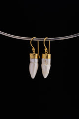Pearl dangle earrings in handmade 925 sterling silver with elongated natural Pearls and soft organic lustre.