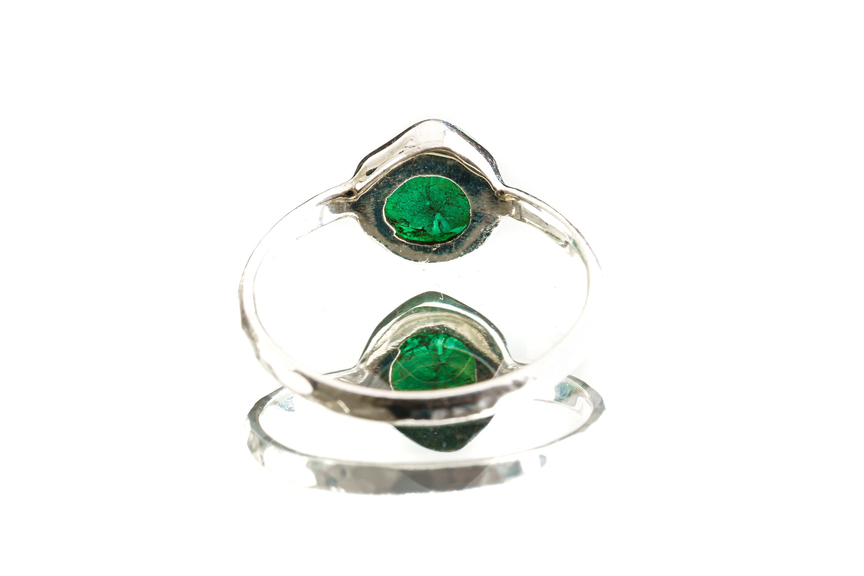 Raw Australian Emerald Ring 925 Sterling Silver Hammered Stack Band Heart Chakra Taurus Gemini Cancer Gift Size 5 US