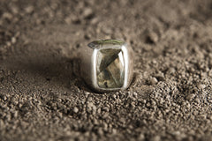 Sterling Silver Faceted Labradorite Ring: Unisex Hollow Band, Size 9