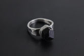 Black Tourmaline Ring - Hammered Band - 925 Sterling Silver Setting - Unisex - High Shine Polish - Size 7 US - NO/01