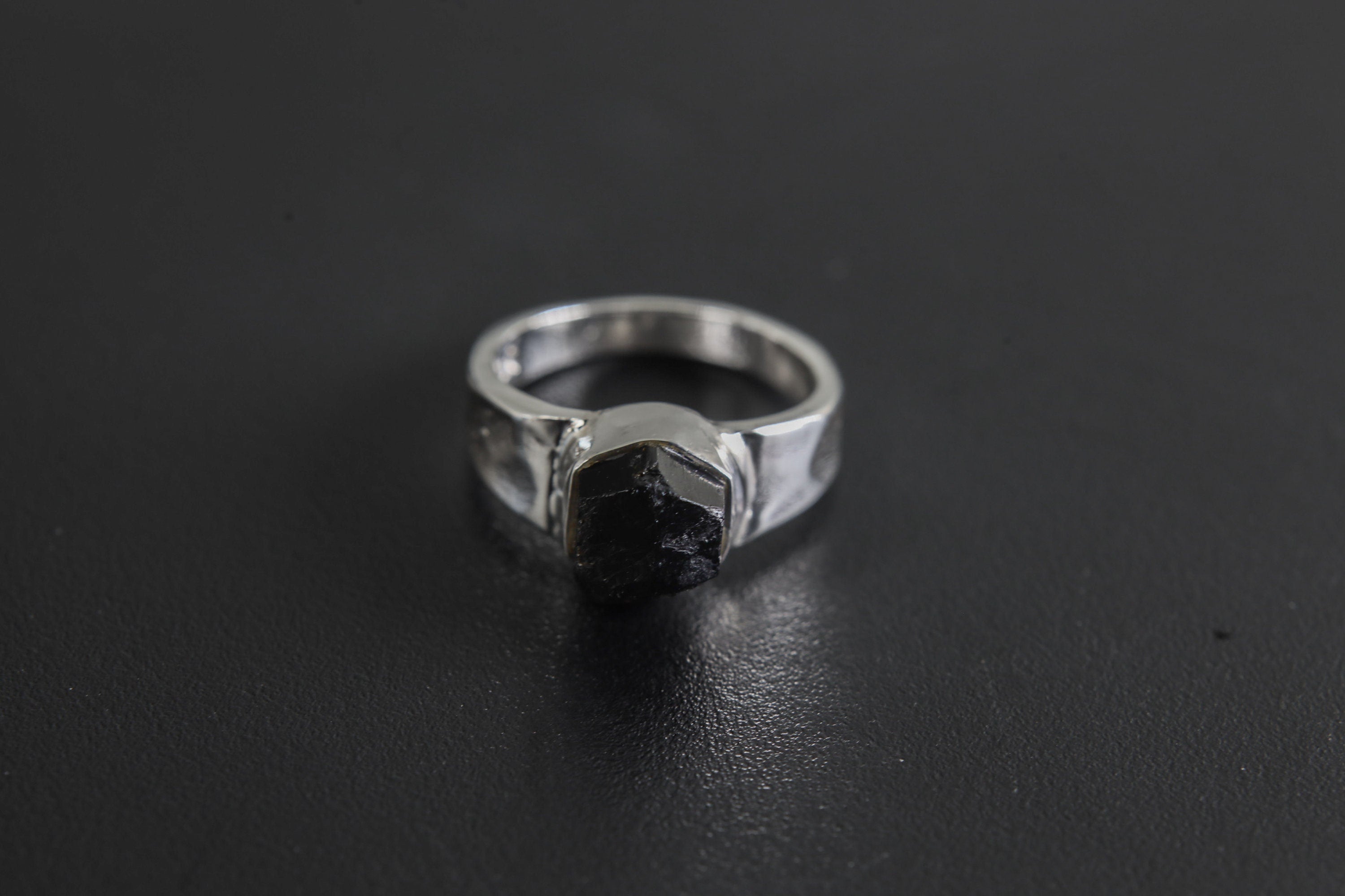 Black Tourmaline Ring 925 Sterling Silver Hammered Band Root Chakra Capricorn Libra Protection Jewelry Gift, Size 6