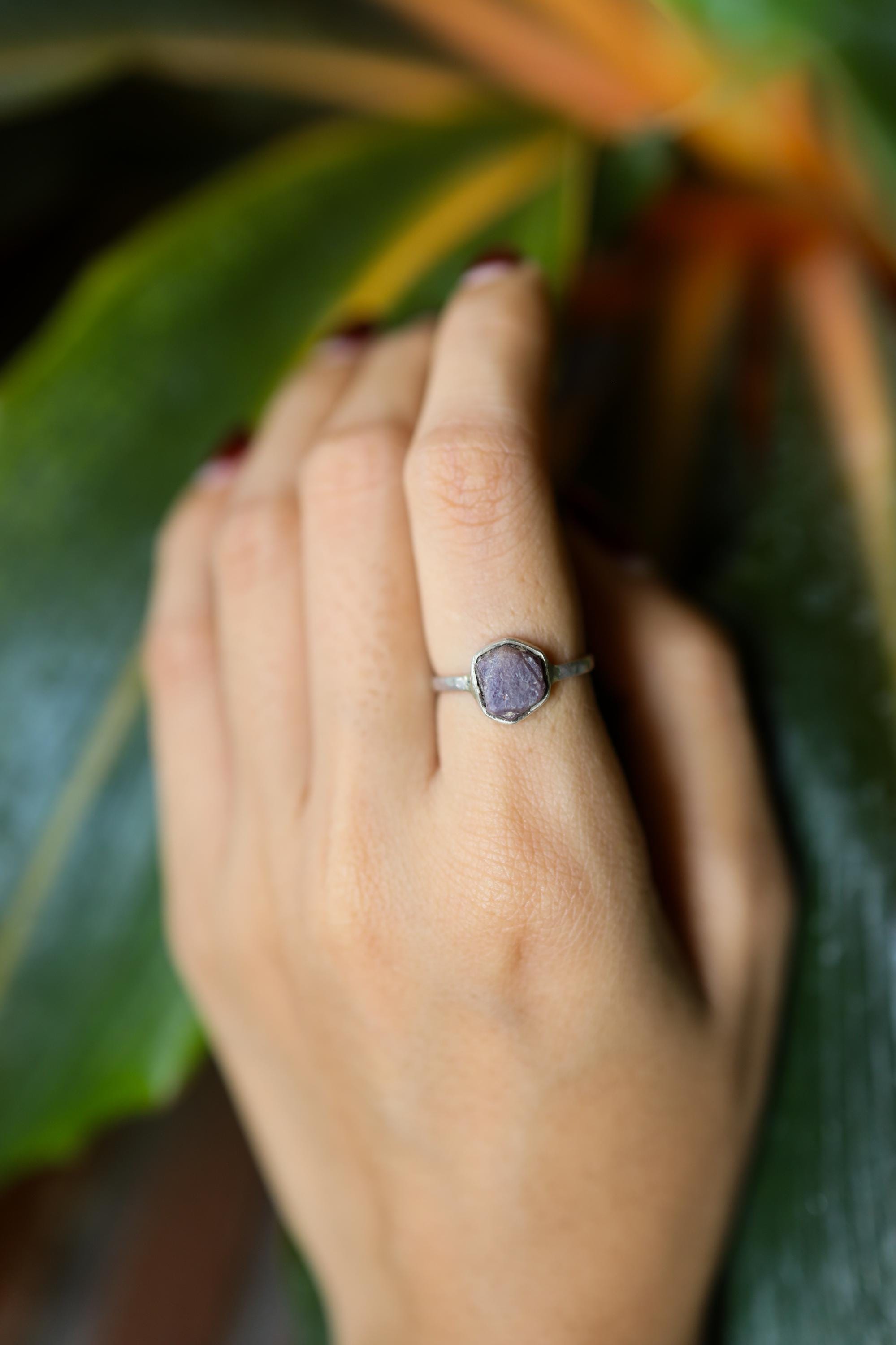 Raw Gemmy Cambodian Ruby - Stack Crystal Ring - Size 5 1/4 US - 925 Sterling Silver - Thin Band Hammer Textured