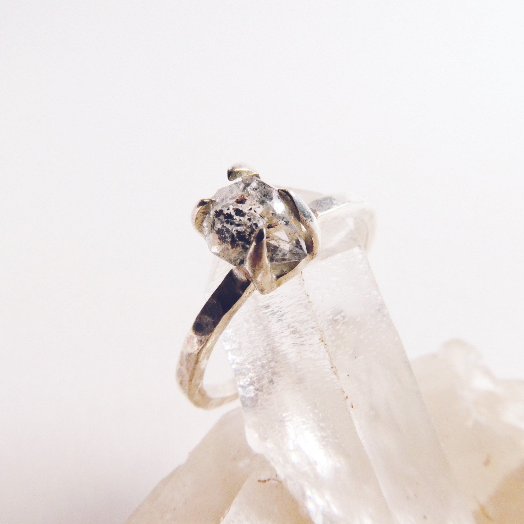 Herkimer Diamond - Size 5-9US 925 - Sterling Silver - Claw Set Fine Hammered Band Ring