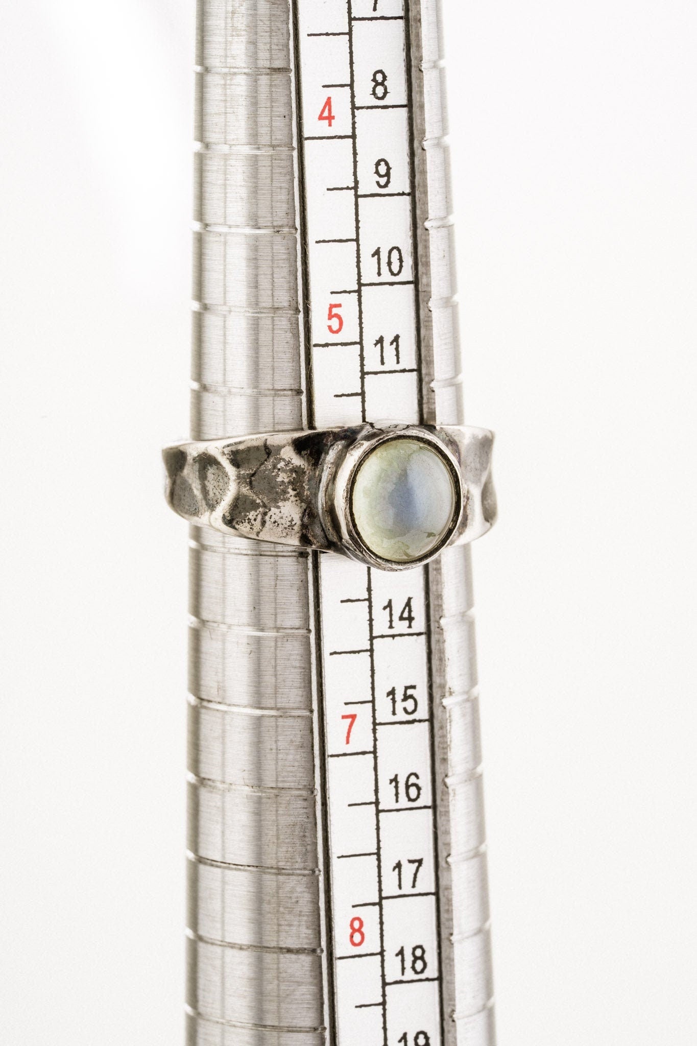 Beautiful Cats eye Moonstone - Solid 925 Sterling Silver Ring - Hammer Textured & Oxidised No. 1