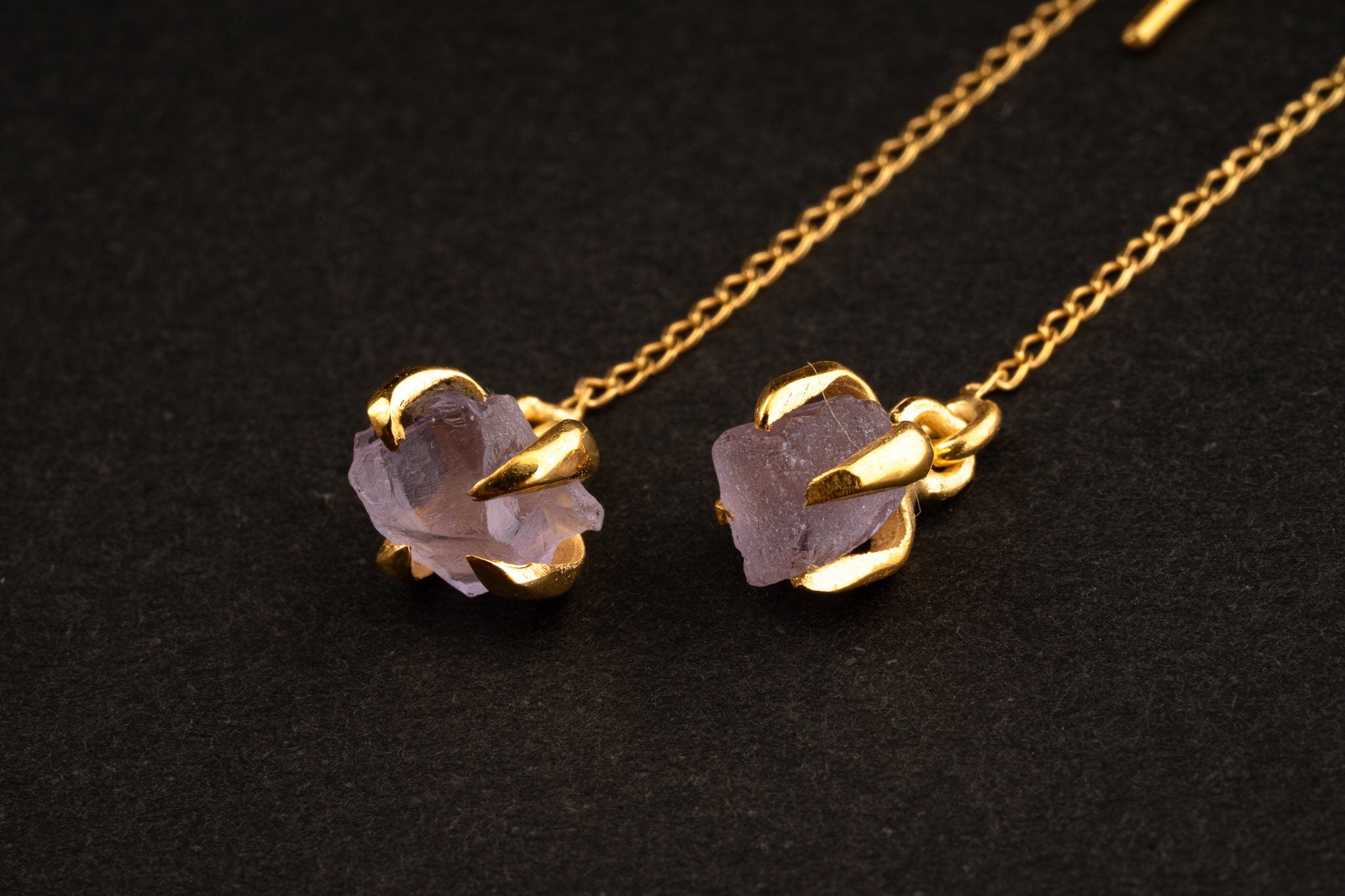 Raw deep purple Amethyst gem - Gold plated - Sterling Silver - Claw / Prong dangle hook crystal Earring