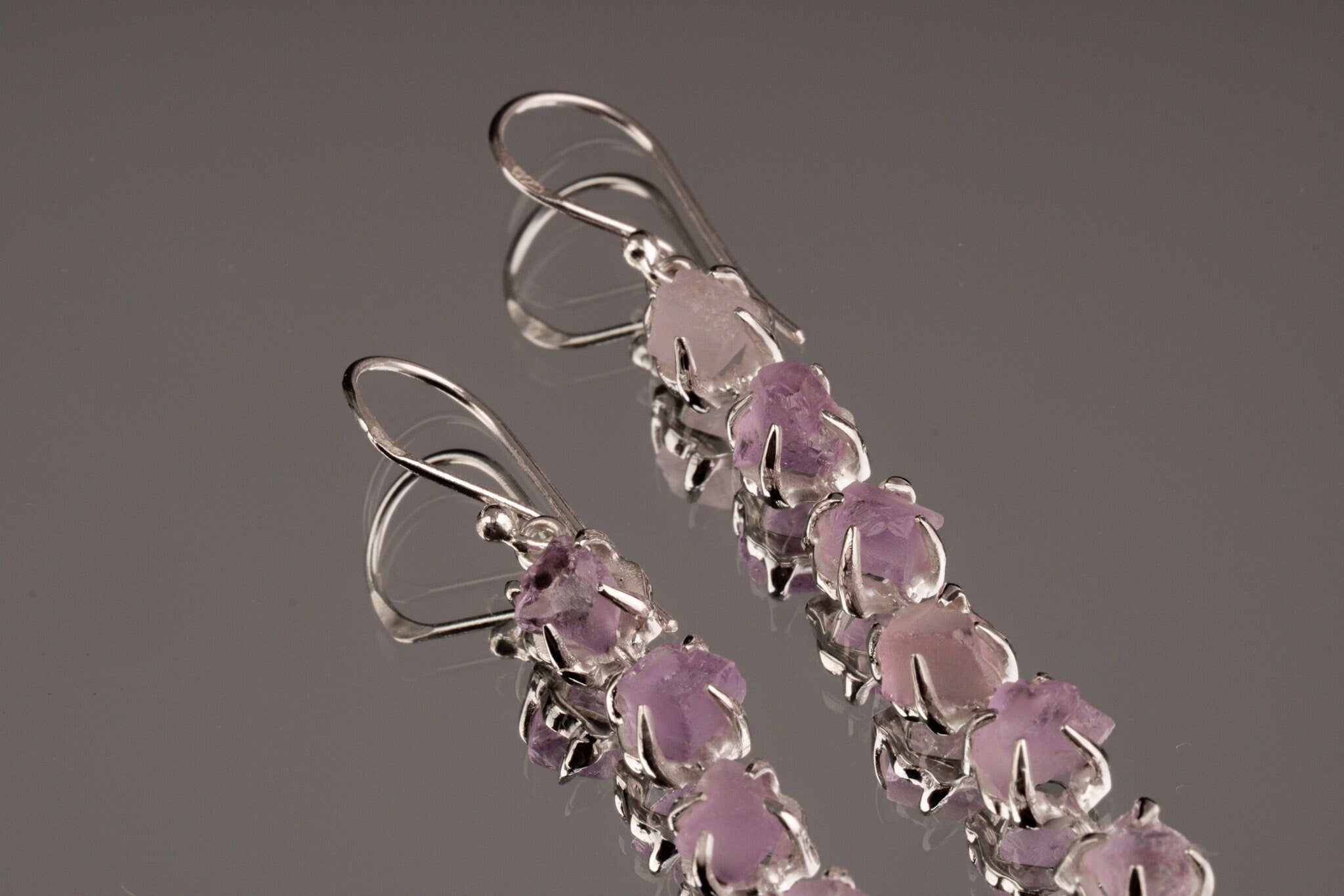 6 Raw deep purple Amethyst gem - Sterling Silver - Claw / Prong dangle hook crystal Earring