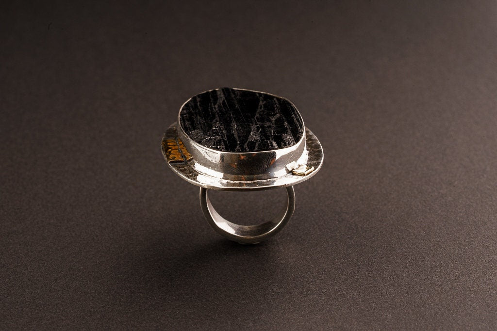 Big oval Raw black Tourmaline Ring - Adjustable Crystal Ring - Textured Band and bezel - Abstract brass dressing - Size 4 - 10 US