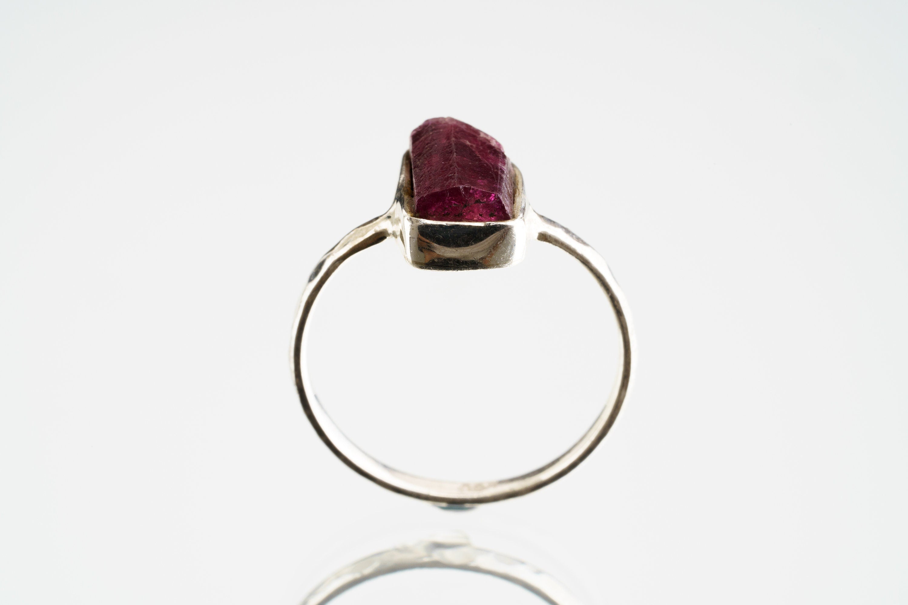 Pink gem Tourmaline Rubellite - Stack Crystal Ring - Size 5 US - 925 Sterling Silver - Thin Band Hammer Textured