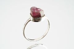 Pink gem Tourmaline Rubellite - Stack Crystal Ring - Size 4 3/4 US - 925 Sterling Silver - Thin Band Hammer Textured