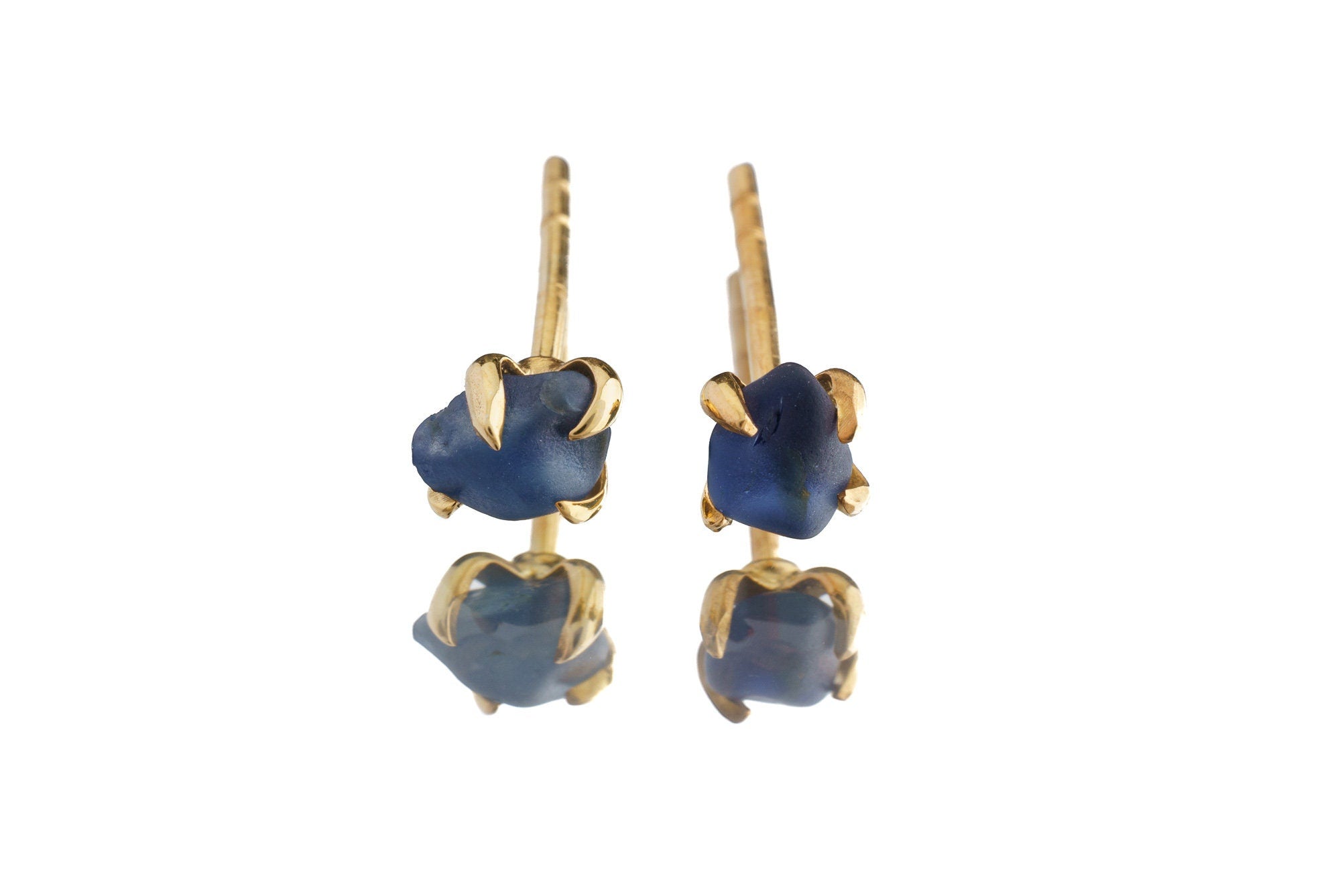 Australian natural Creek tumbled Sapphire - Unique Claw Stud Erring's - Gold Plated Sterling Silver 4 Prong Setting