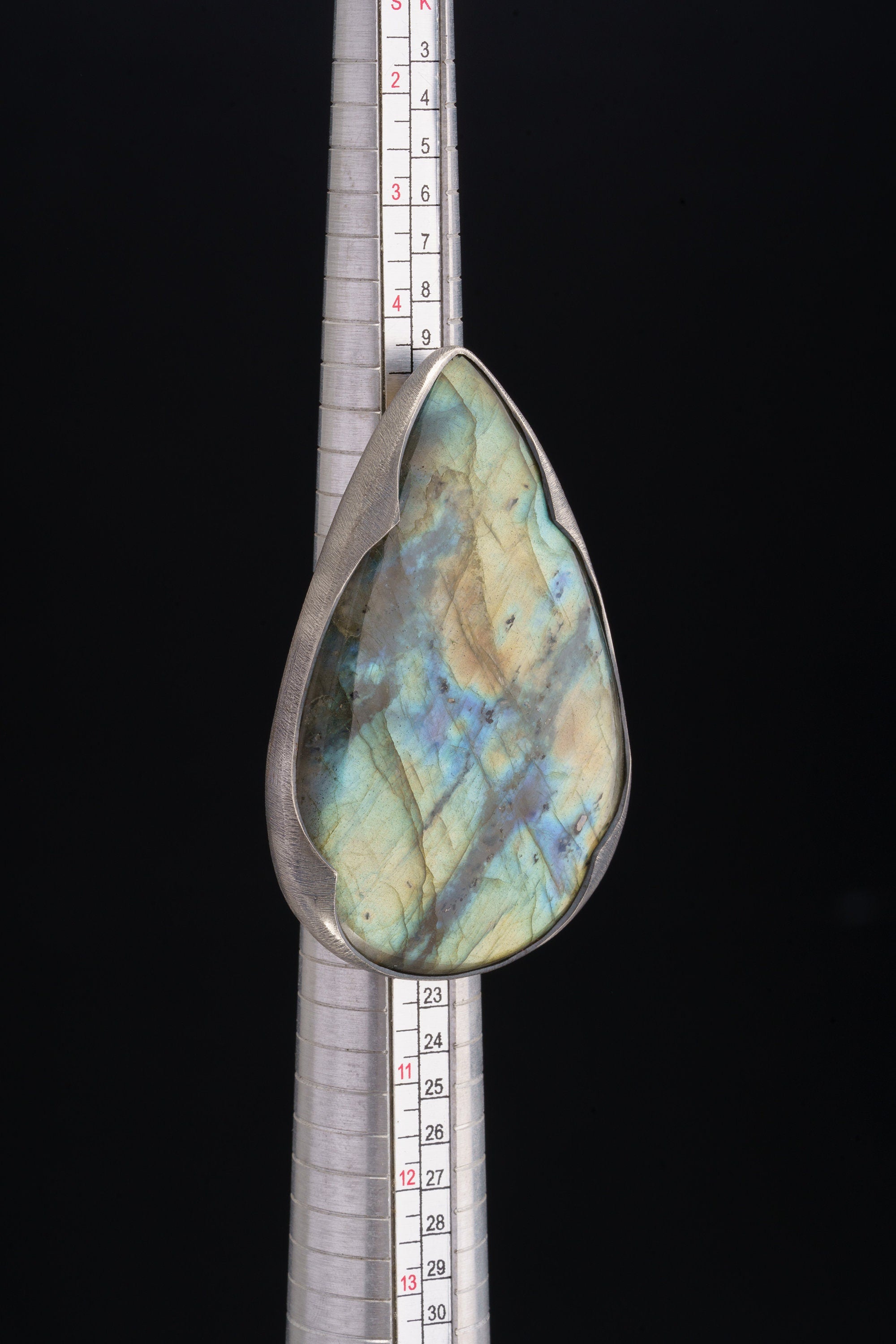 Big AAA Rainbow Labradorite Tear Drop - Brushed & Oxidised - 925 Sterling Silver - Heavy Set Adjustable Textured Ring - Size 5-10 US