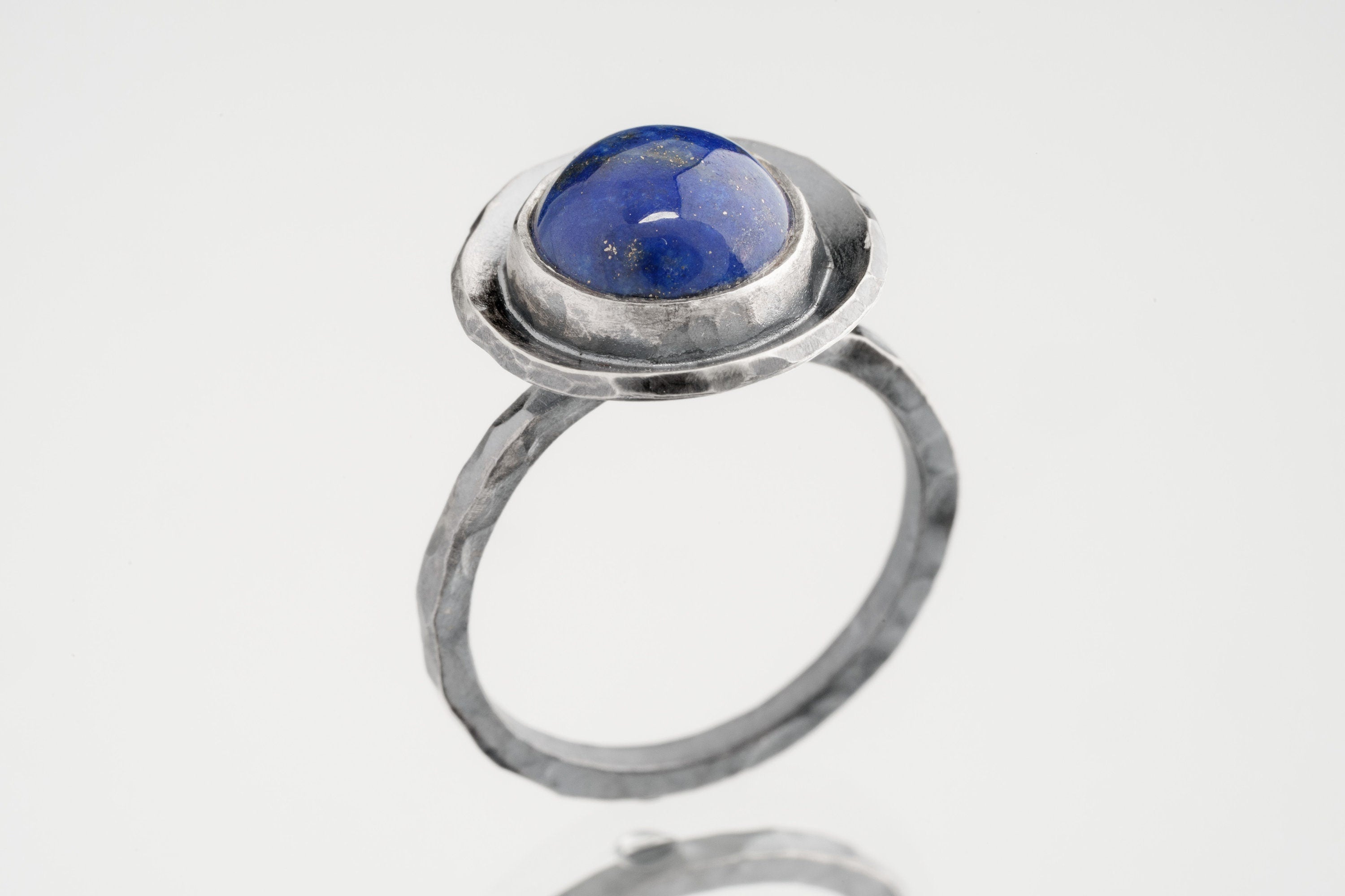 Round Brazilian Lapiz Lazuli - Oxidised Rustick Textured Dome Set- 925 Sterling Silver - Crystal Ring