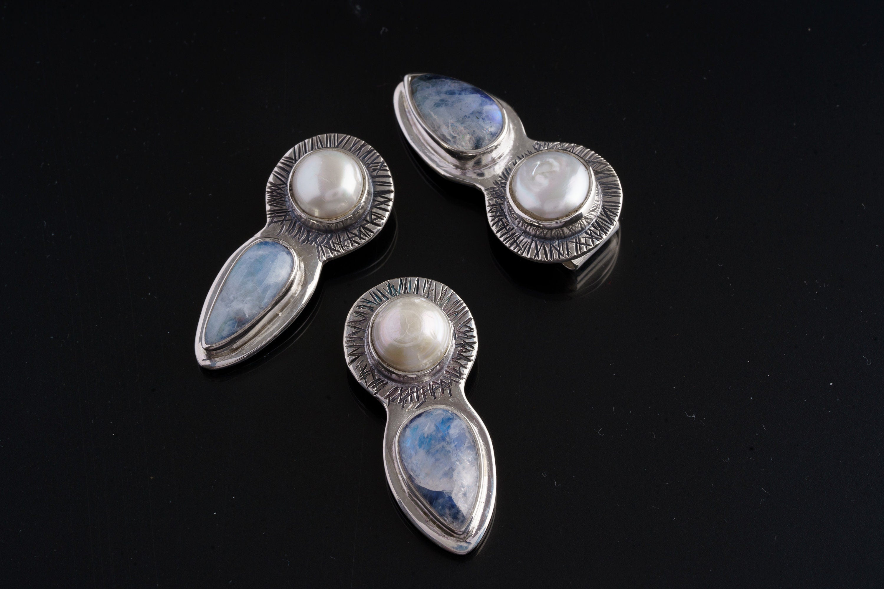 Moonstone Pearl Venus Pendant 925 Sterling Silver Necklace Goddess Jewelry Cancer Libra Scorpio Gift