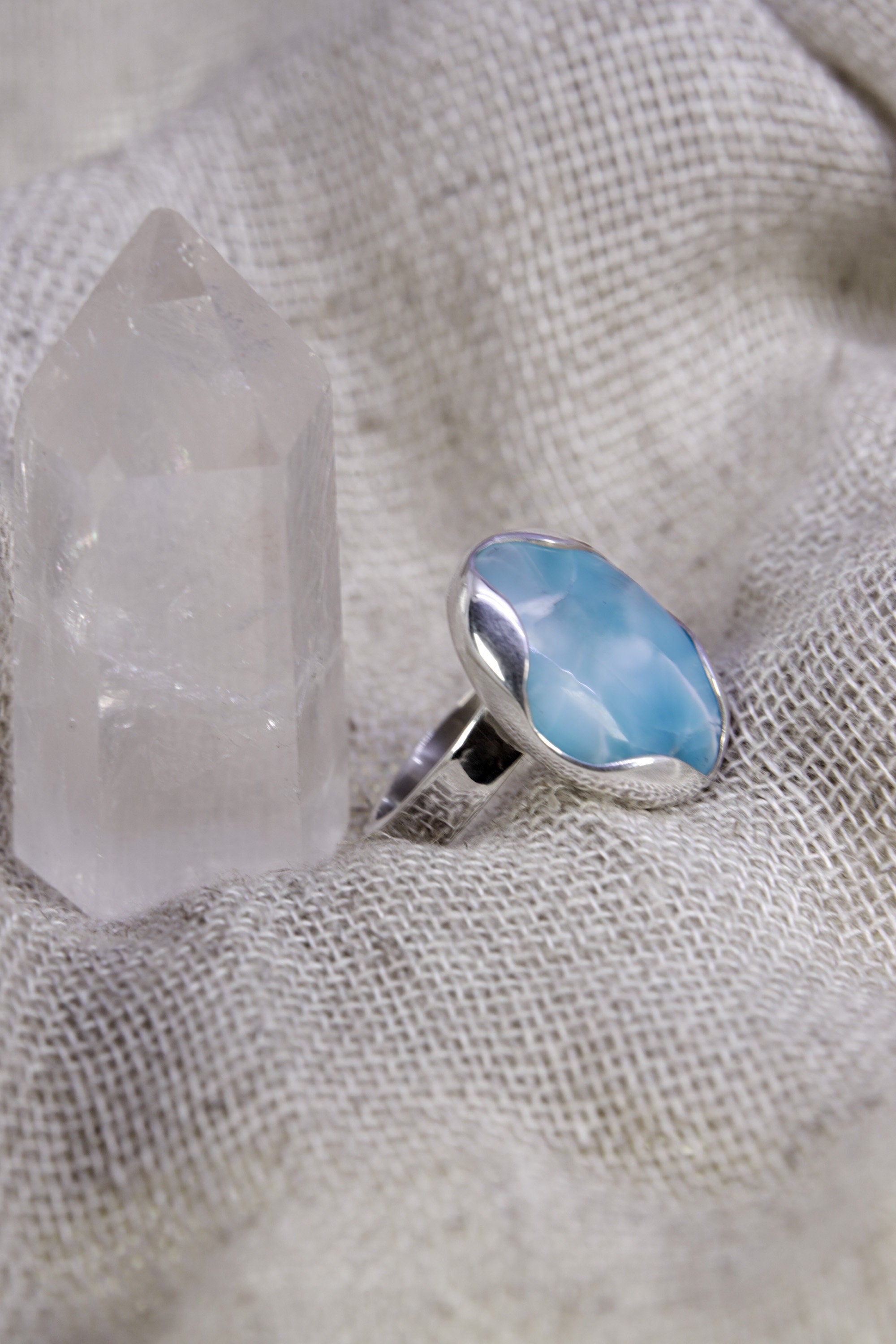 A Tribute to Oceanic Splendor: Adjustable Sterling Silver Ring with Oval Larimar - Unisex - Size 5-10 US - NO/03