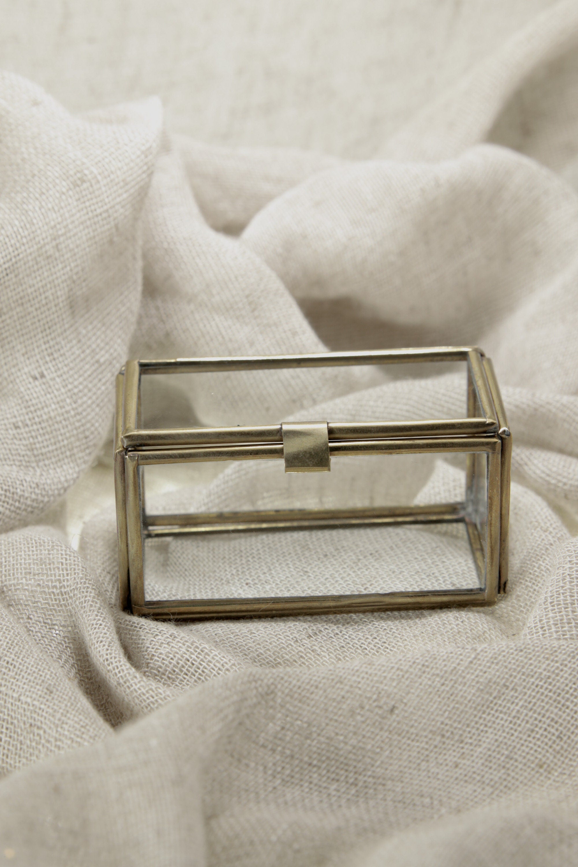 Large Rectangular Glass Brass Jewelry Display Box Gold Toned Gem Case Ring Necklace Keepsake Gift 8.5cm