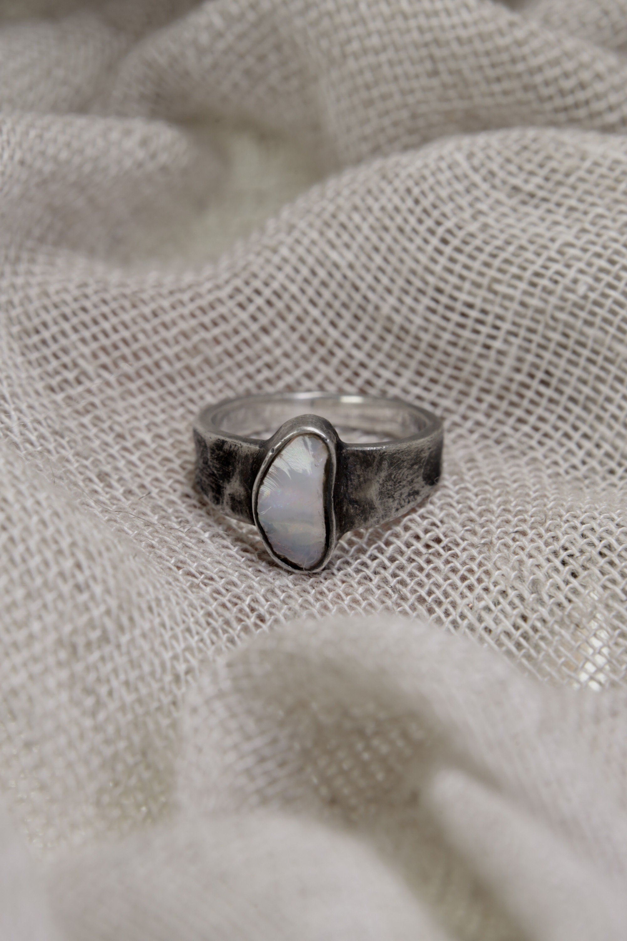 Sterling Silver Ring with Lightning Ridge Gem Opal - Textured & Oxidised - Size 7 - NO/01