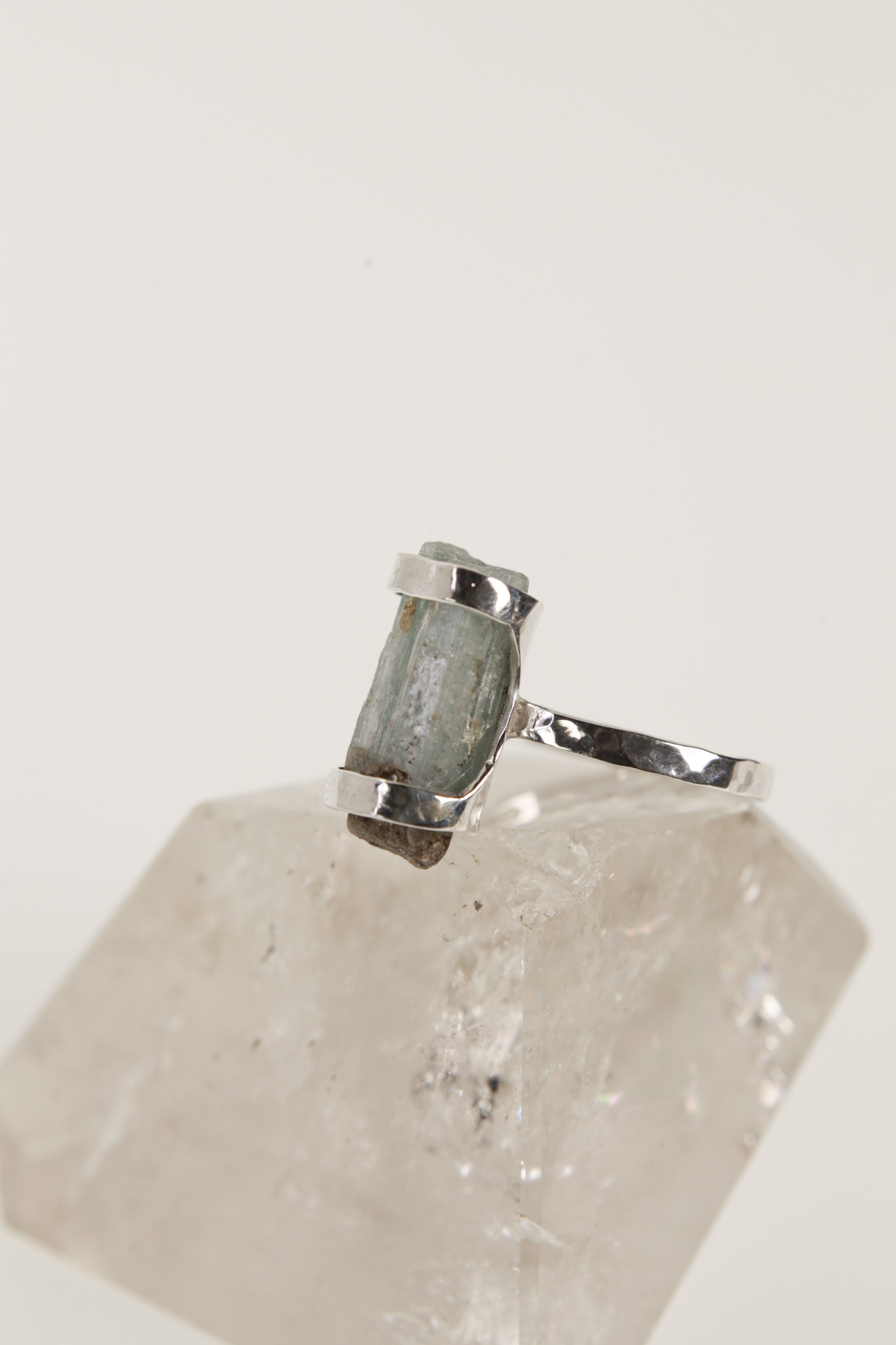 Raw Aquamarine Gem Sterling Silver Ring - Hammered Band, Size 7 3/4