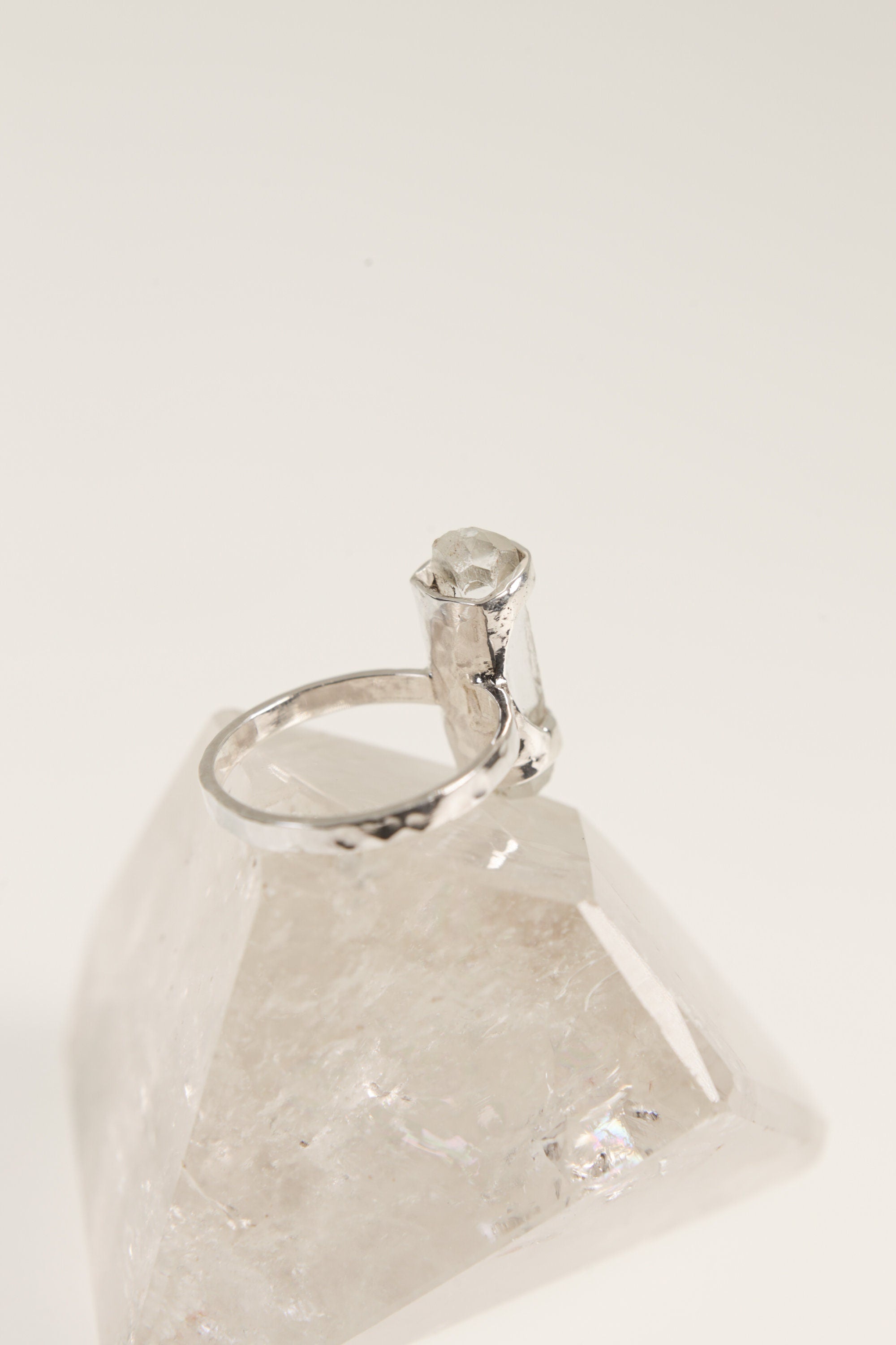 Raw Aquamarine Sterling Silver Ring - Hammered Band, Size 5 1/2