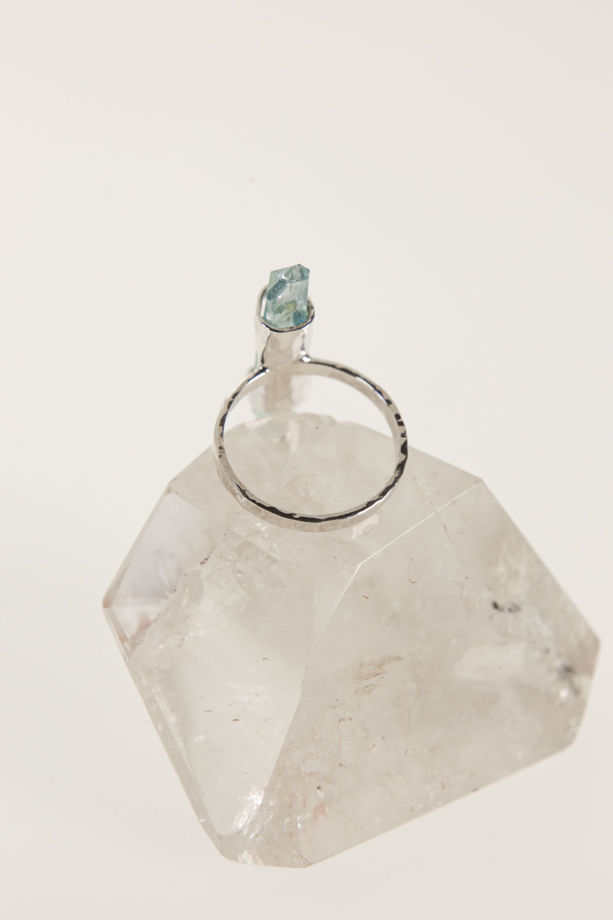 Azure Point Aqua Aura Quartz Ring: Hammered & Shiny Finish - Sterling Silver Ring with Raw Australian Ocean Aquamarine - Size 7.5 US