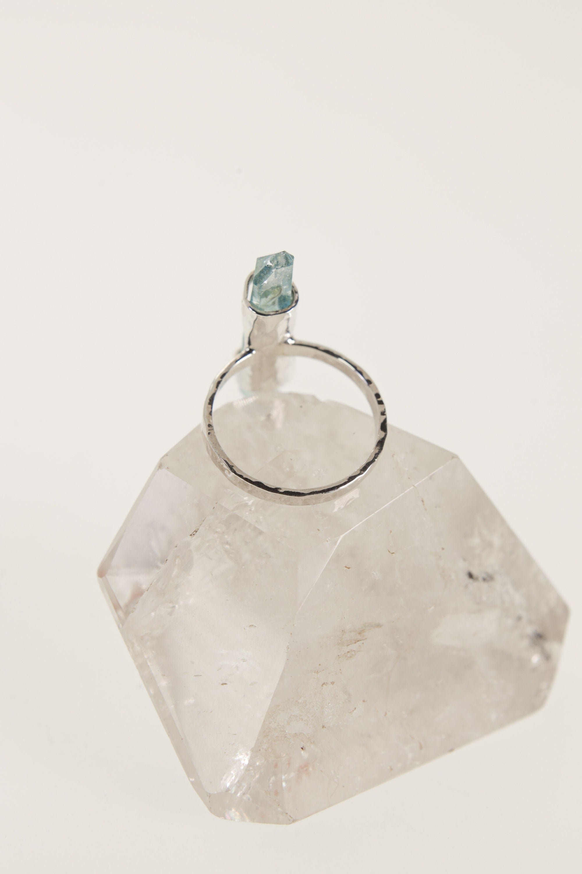 Azure Point Aqua Aura Quartz Ring: Hammered & Shiny Finish - Sterling Silver Ring with Raw Australian Ocean Aquamarine - Size 7.5 US