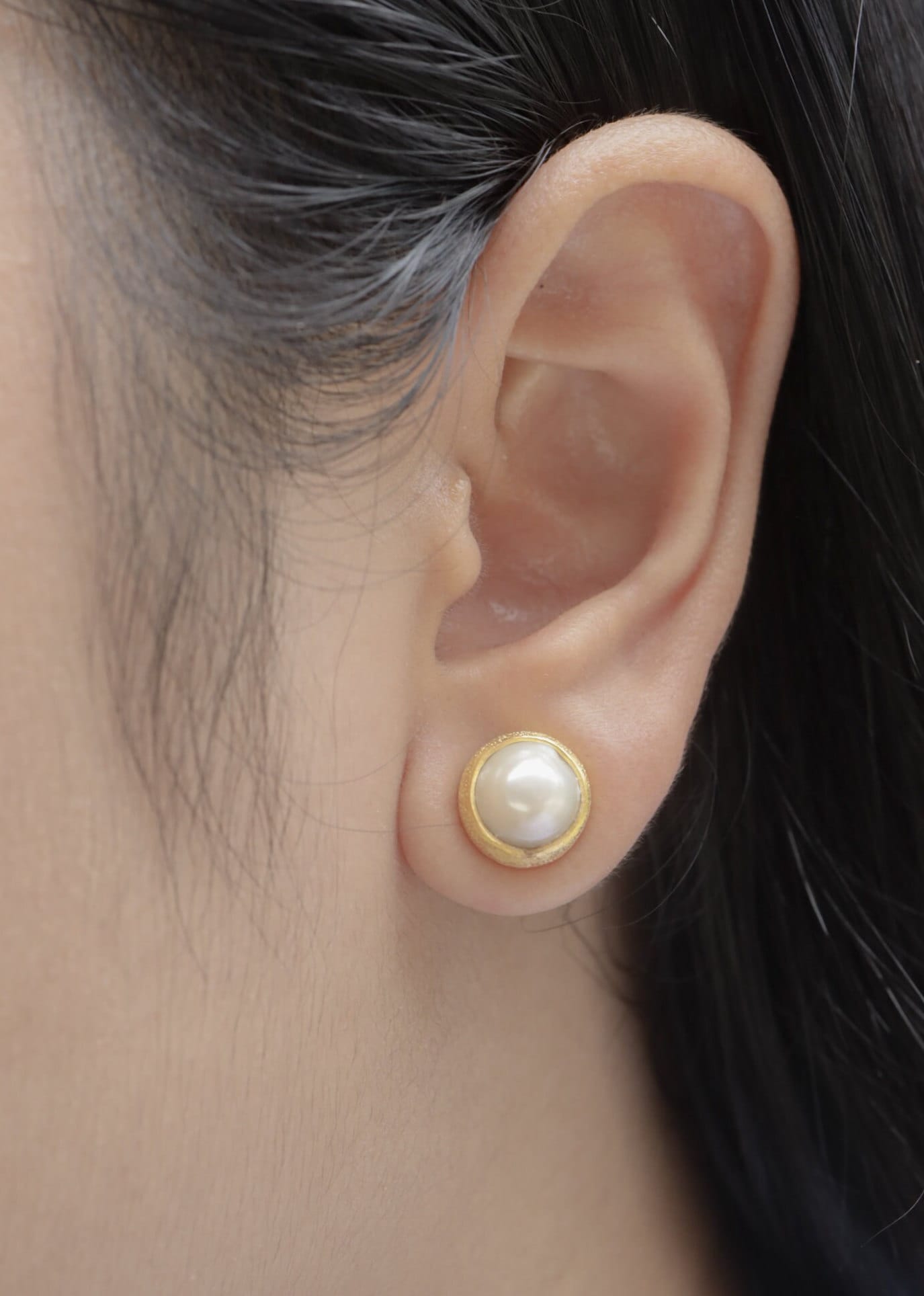 South Sea Pearl Stud Earrings 16k Gold Plated 925 Sterling Silver Sand Textured Large Pearl Bridal Gift Jewelry