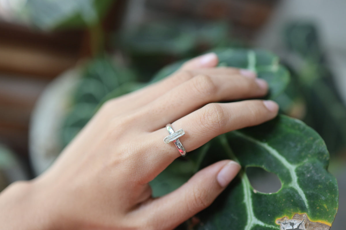 Aquamarine Crystal Ring, Natural Gem, Sterling Silver, Hammer Textured & Shiny Half Round Band Size 8 US, Throat Chakra, for Pisces/Aquarius