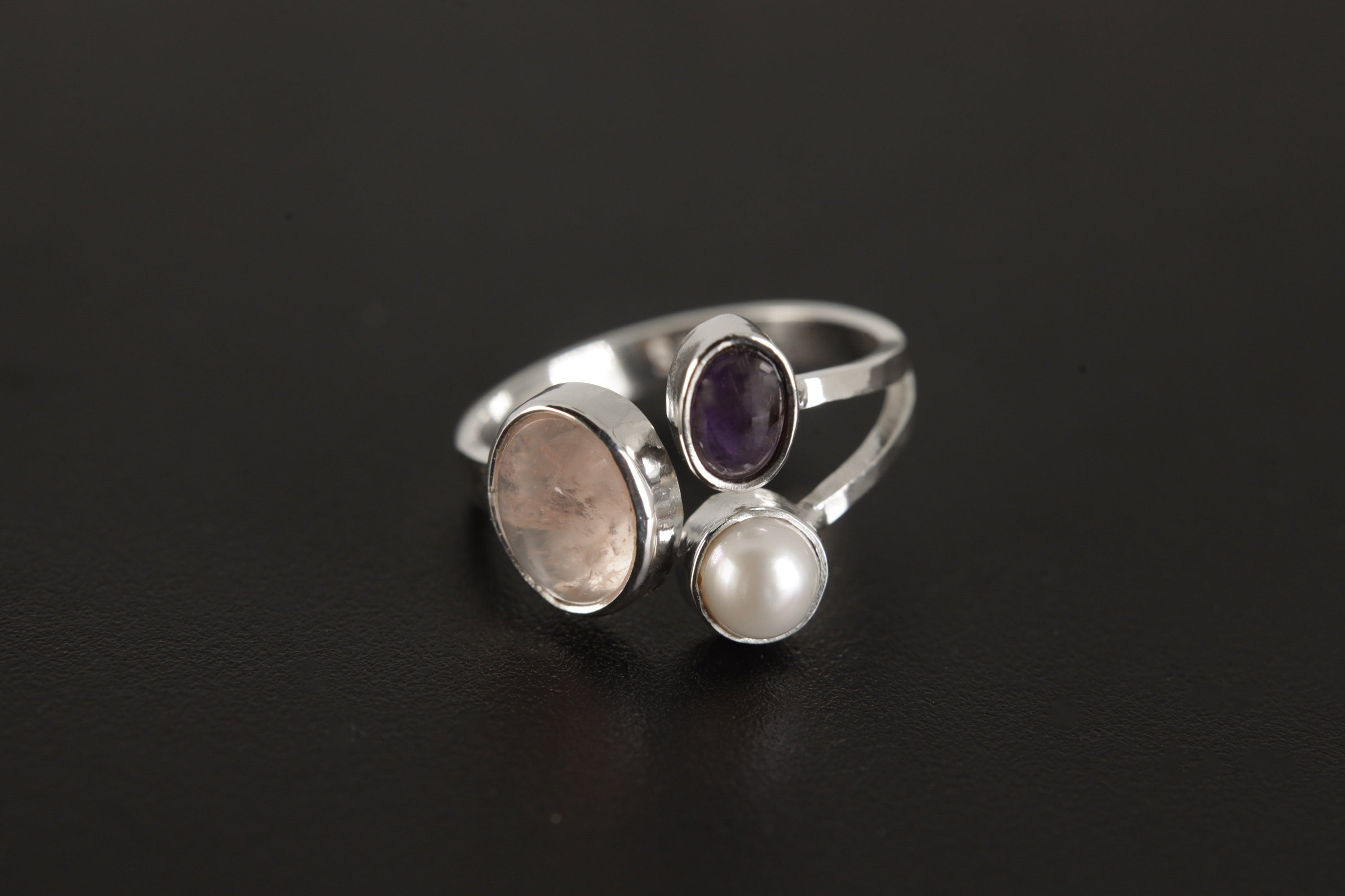 Adjustable Ring set in Amethyst, Pearl & Rose Quartz - Sterling Silver - Hammer Textured Shiny Finish - Size 5-12 US