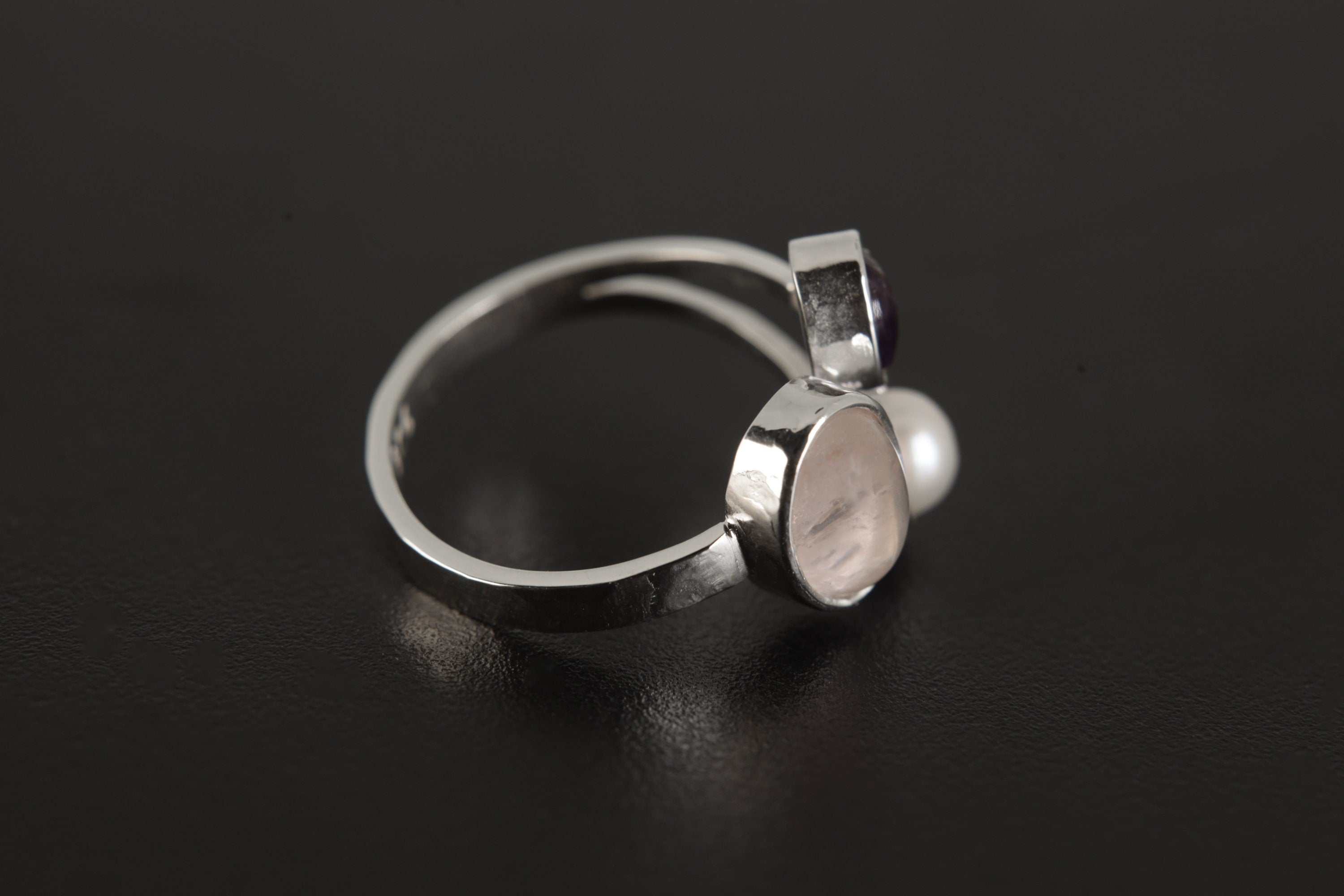 Adjustable Ring set in Amethyst, Pearl & Rose Quartz - Sterling Silver - Hammer Textured Shiny Finish - Size 5-12 US