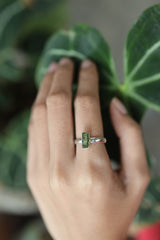 Natural Gemmey Green Tourmaline Wand Ring, Sterling Silver Hammer Textured & Shiny Finish Band Size 7 US Heart Chakra Ideal for Libra, Virgo