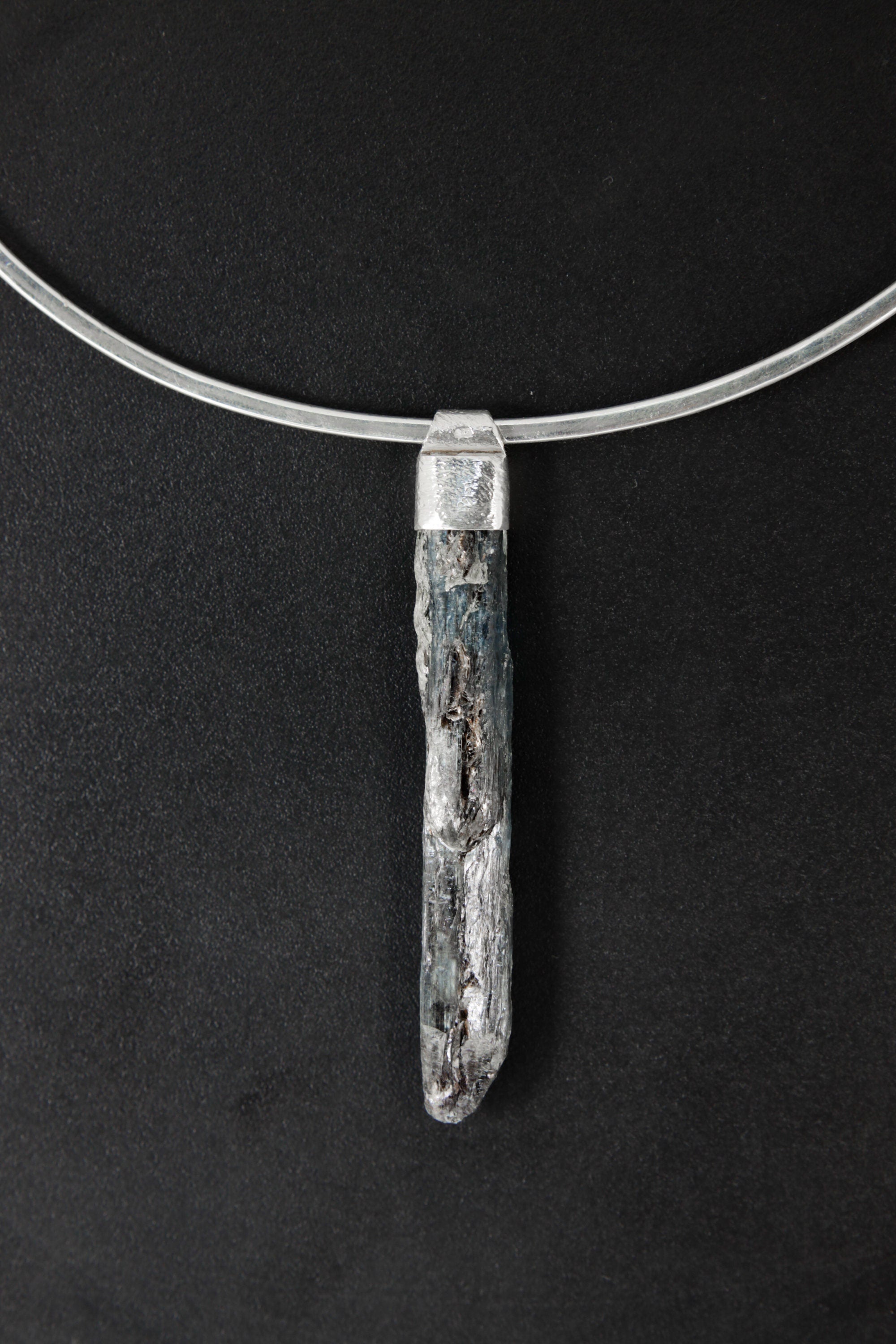 Australian Ocena Kyanite - Stack Pendant - Organic Textured - 925 Sterling Silver - Crystal Necklace- NO/03