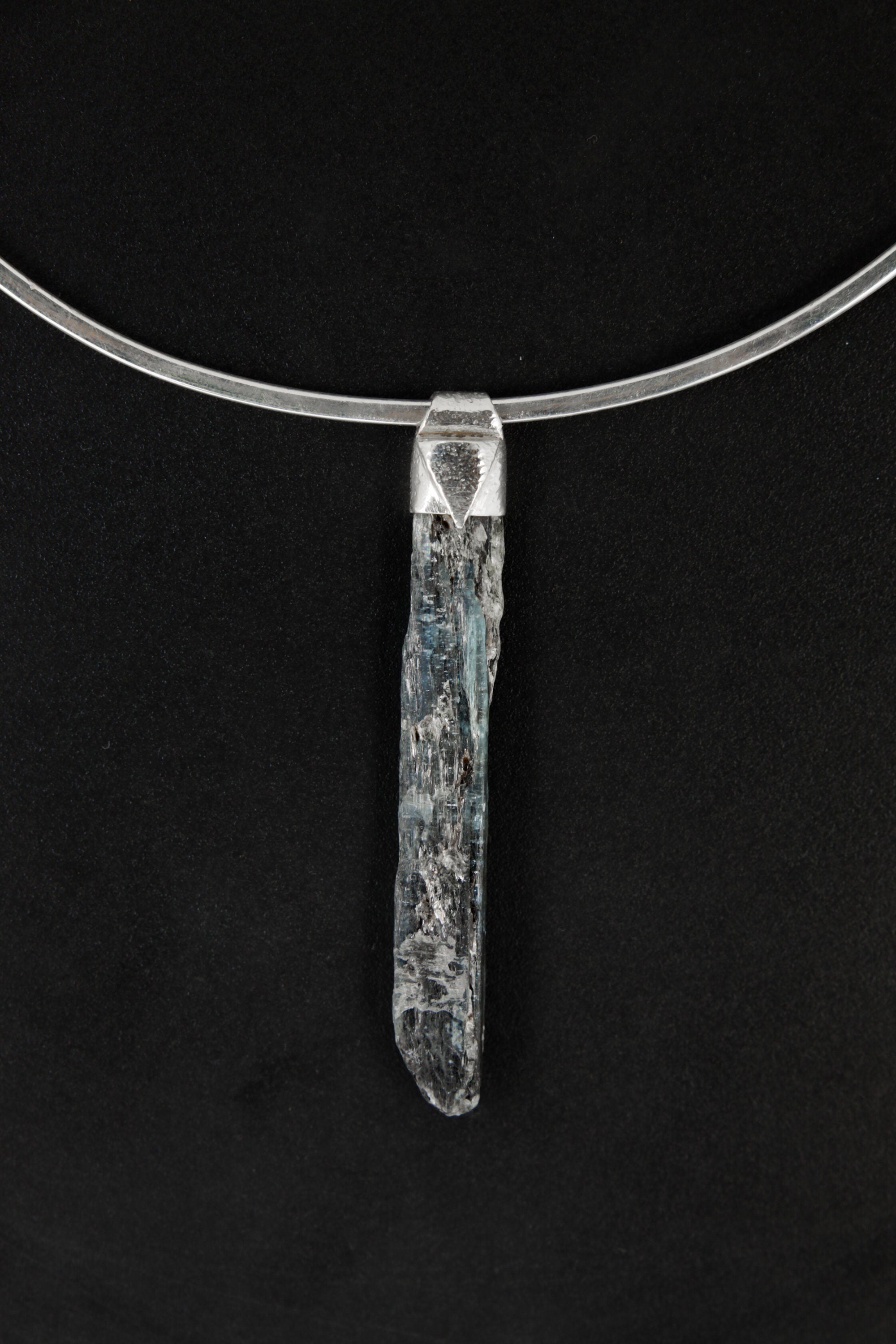 Australian Ocena Kyanite - Stack Pendant - Organic Textured - 925 Sterling Silver - Crystal Necklace- NO/03