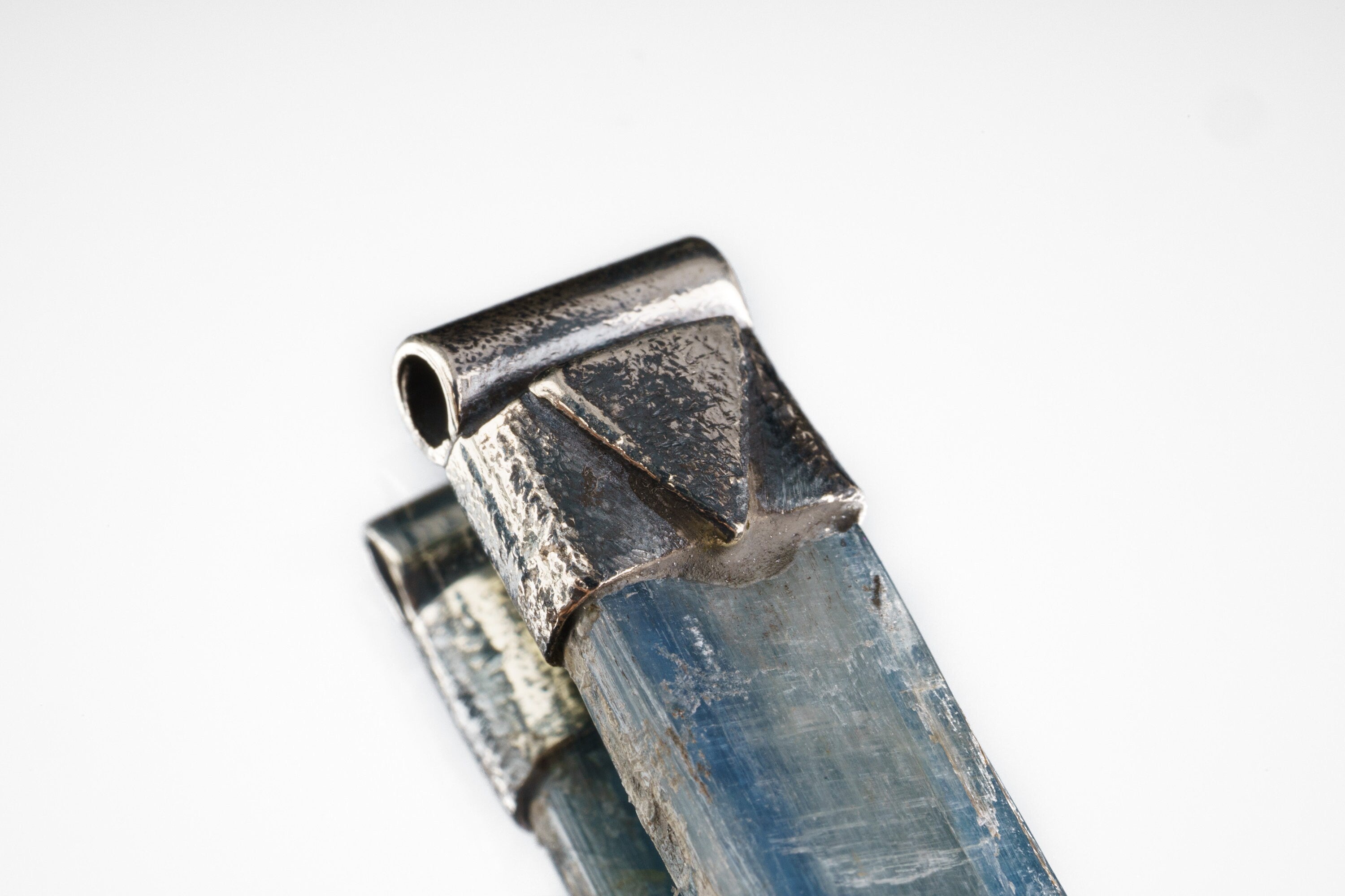 Australian Ocean Kyanite Organic - Stack Pendant - Textured 925 Sterling Silver - Crystal Necklace- NO/01