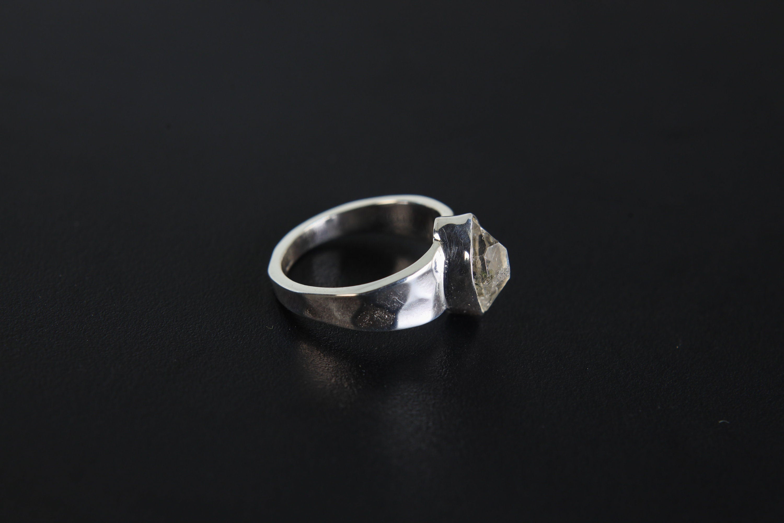 Herkimer Diamond Ring 925 Sterling Silver Raw Quartz Crystal Textured Hammered Band Crown Chakra Aries Sagittarius Gift