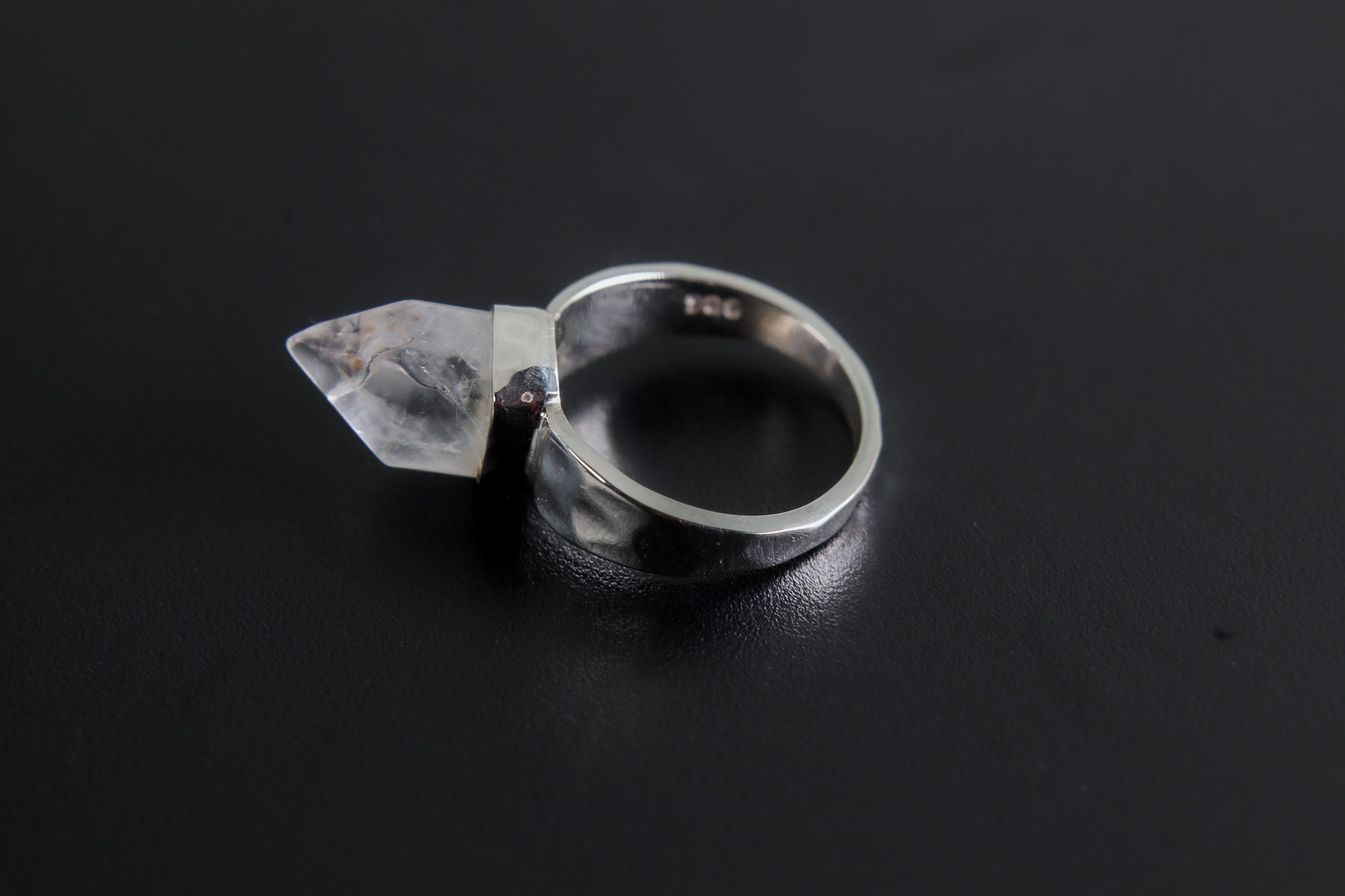 Cacoxenite Quartz Ring 925 Sterling Silver Hammered Band Point Crystal Third Eye Crown Chakra Protection Gift Size 9