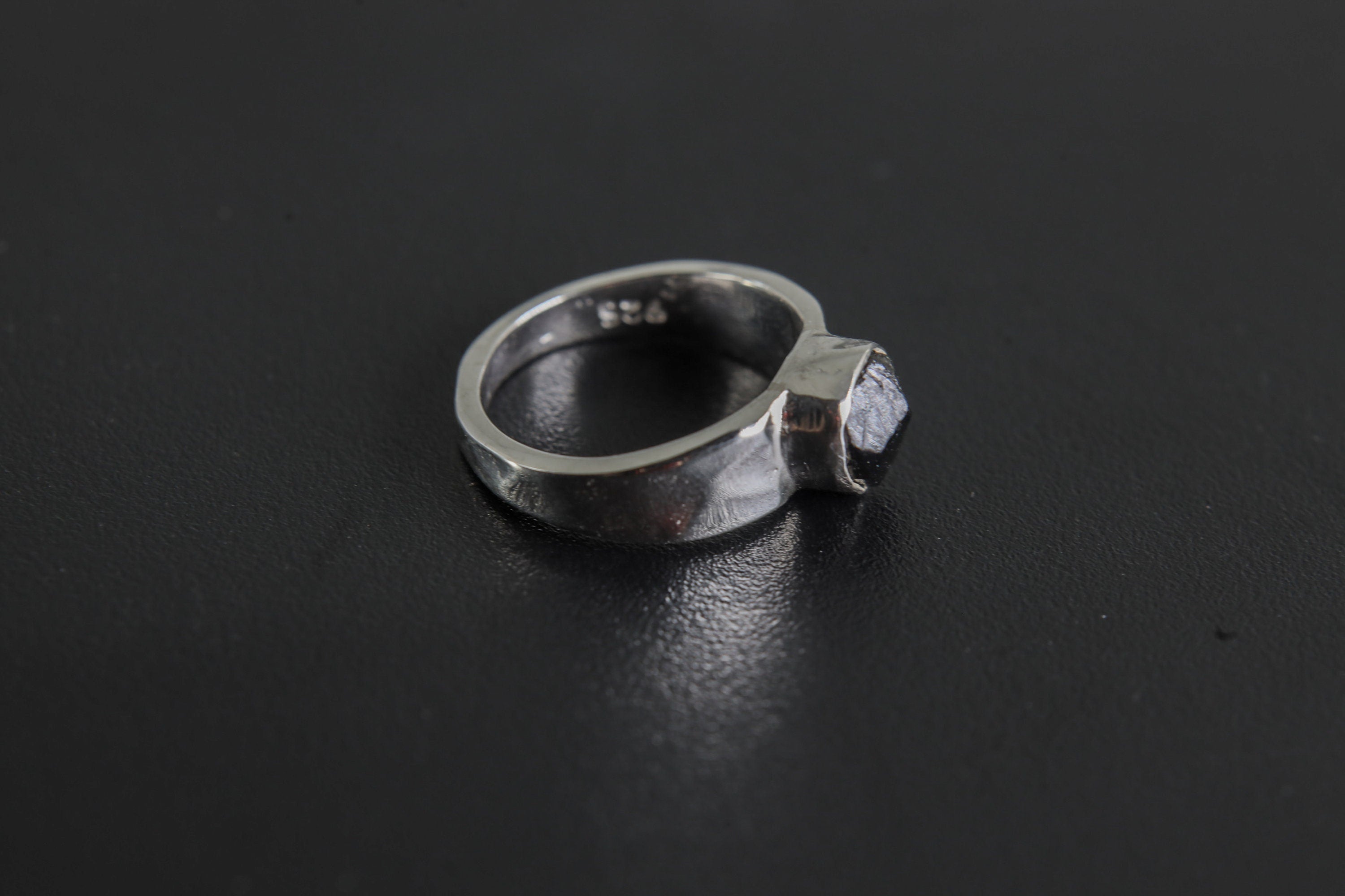 Black Tourmaline Ring 925 Sterling Silver Hammered Band Root Chakra Capricorn Libra Protection Jewelry Gift Size 5