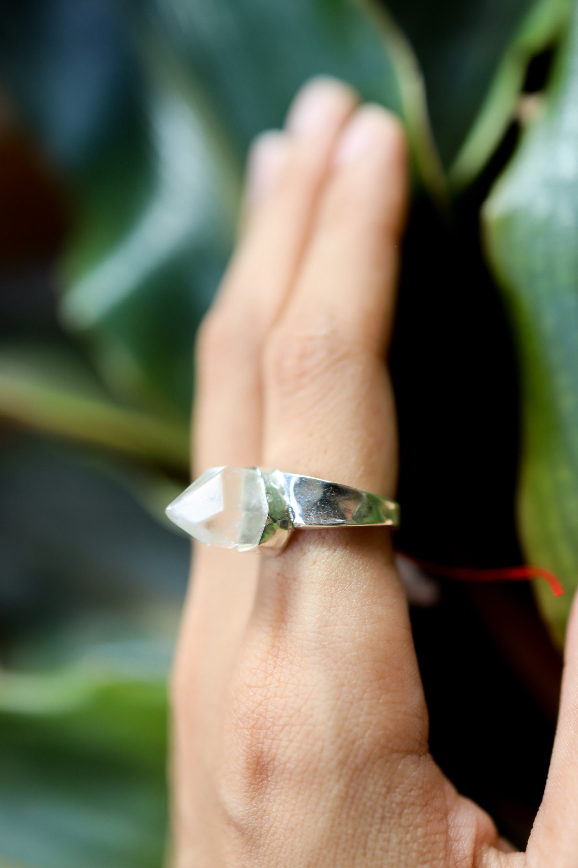 Cacoxenite Quartz Ring 925 Sterling Silver Hammered Band Point Crystal Third Eye Crown Chakra Protection Gift Size 6