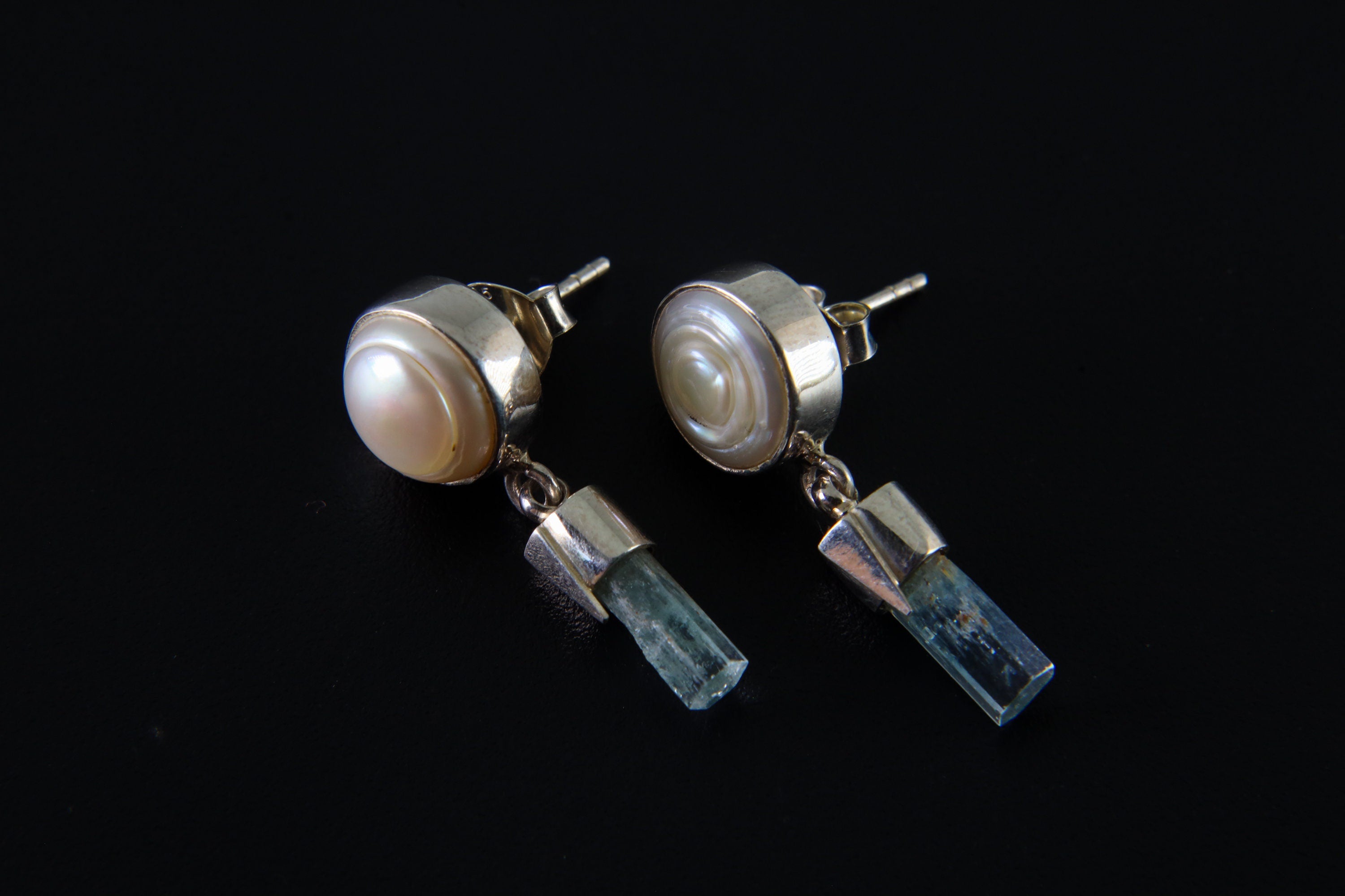 Pair of South Sea Pearls & Raw Natural Aquamarine Studs - Polished Sterling Silver - Dangle Stud Earring