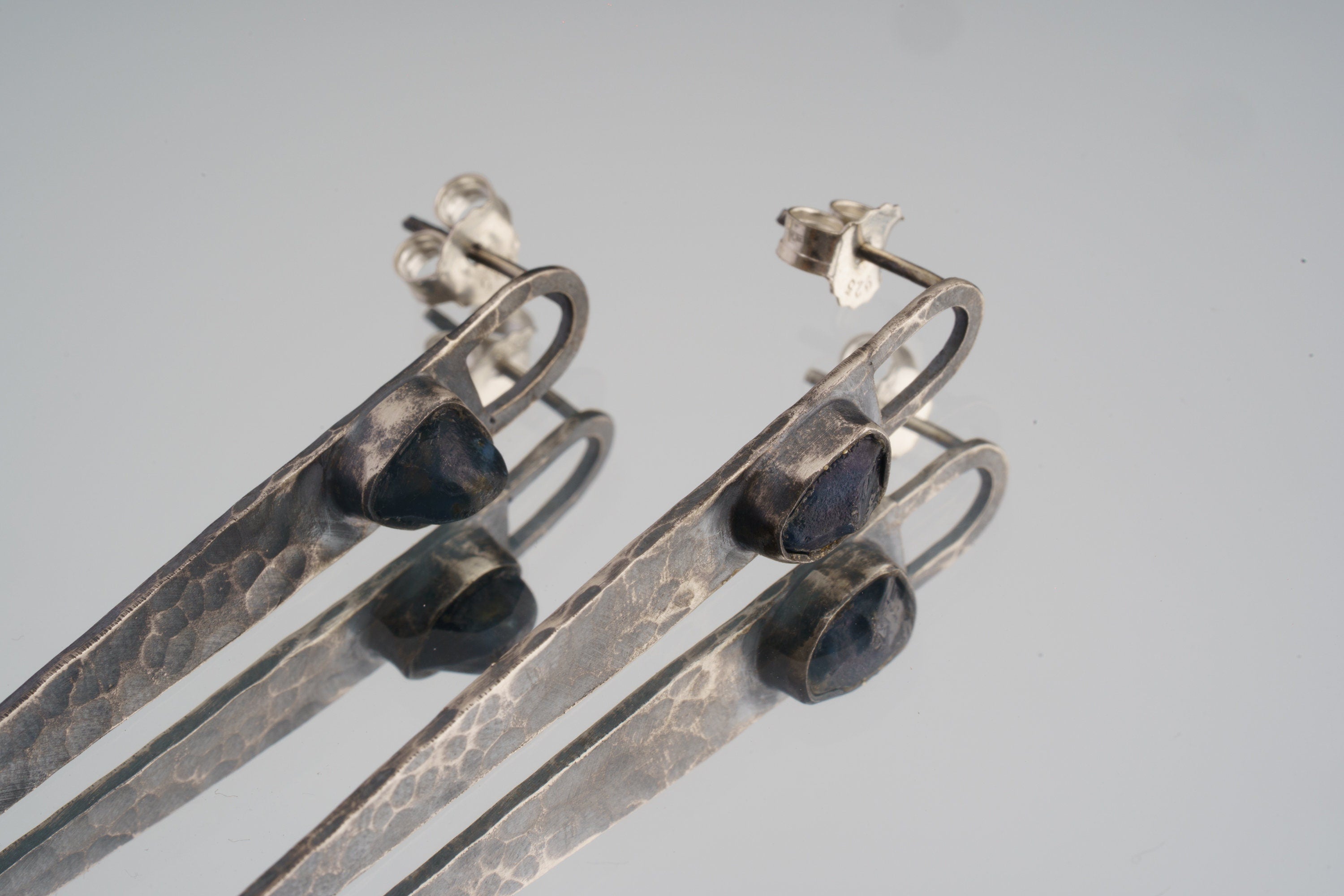 Sapphire Jewel - 925 Sterling Silver Stud Earring - Hammered Textured & Oxidized Finished - Rustic with Modern Elegance.