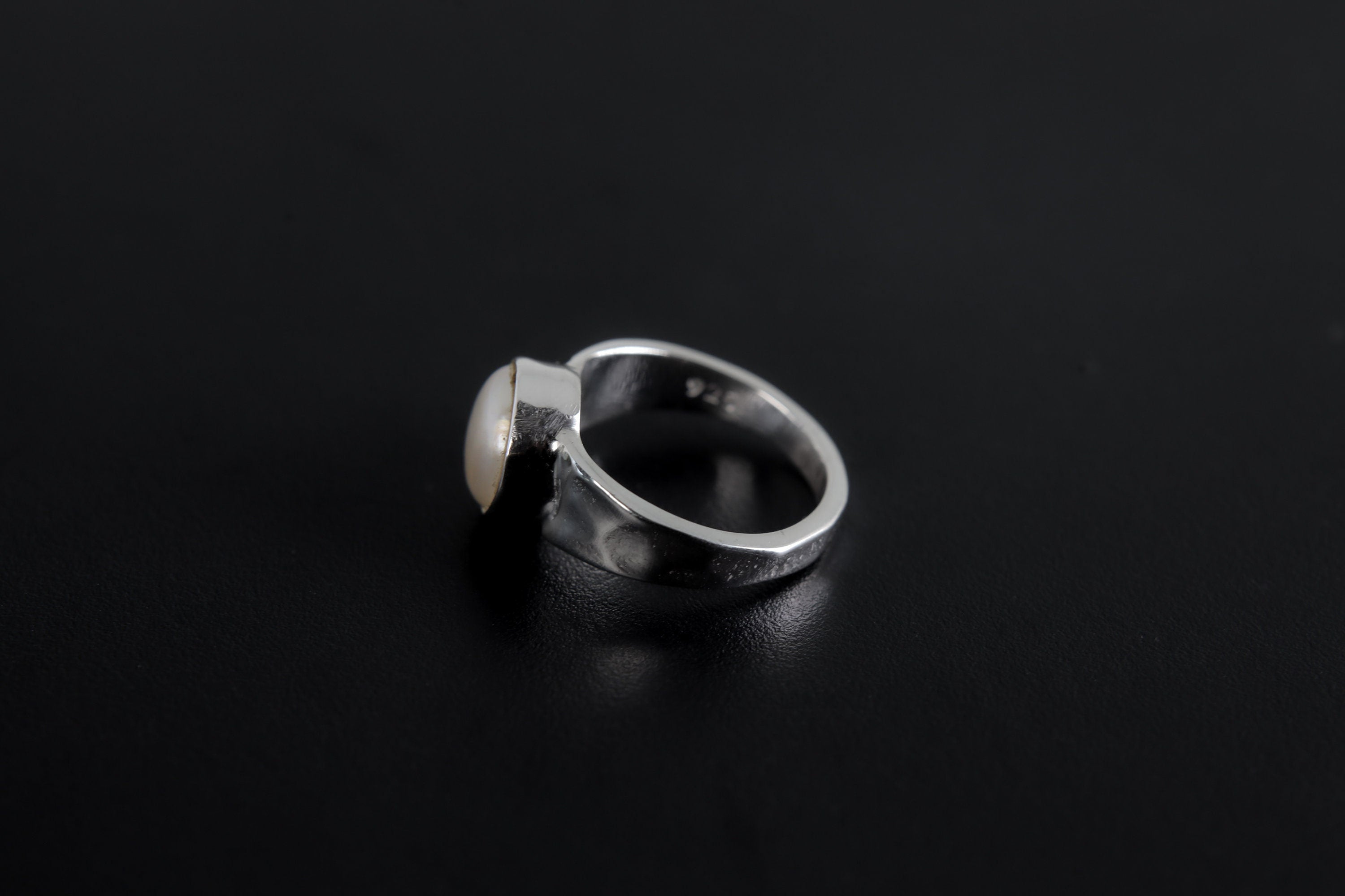 South Sea Pearl Ring 925 Sterling Silver Hammered Band Unisex Pearl Ring White Pearl Jewelry Ocean Moon Gift