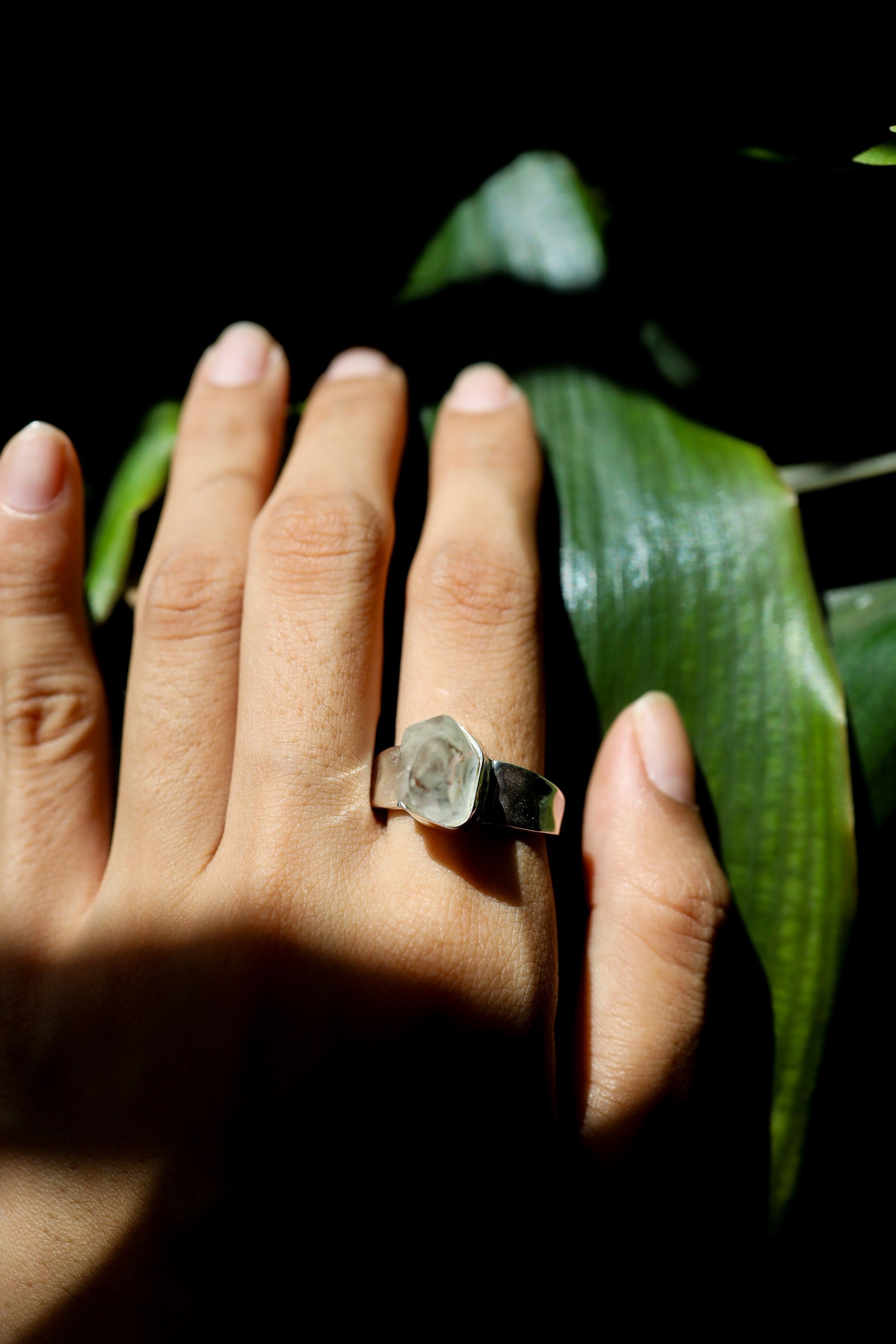 Cacoxenite Quartz Ring 925 Sterling Silver Hammered Band Point Crystal Third Eye Crown Chakra Protection Gift Size 9
