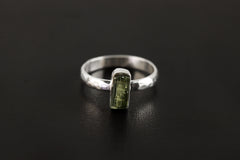 Natural Gemmey Green Tourmaline Wand Ring, Sterling Silver Hammer Textured & Shiny Finish Band Size 7 US Heart Chakra Ideal for Libra, Virgo