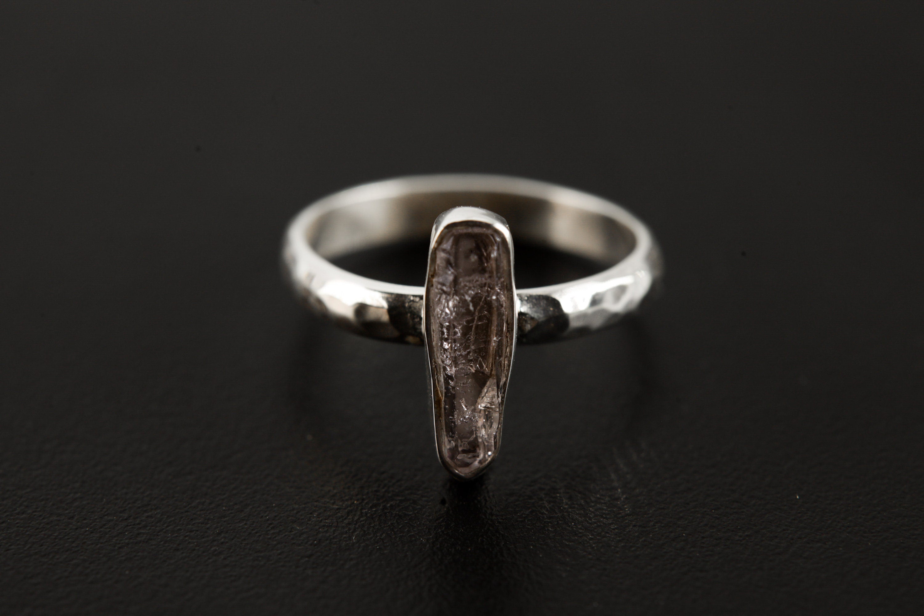 Vera Cruz Elegance - Sterling Silver Ring - Hammer Textured & Shiny Finish - Size 5 US