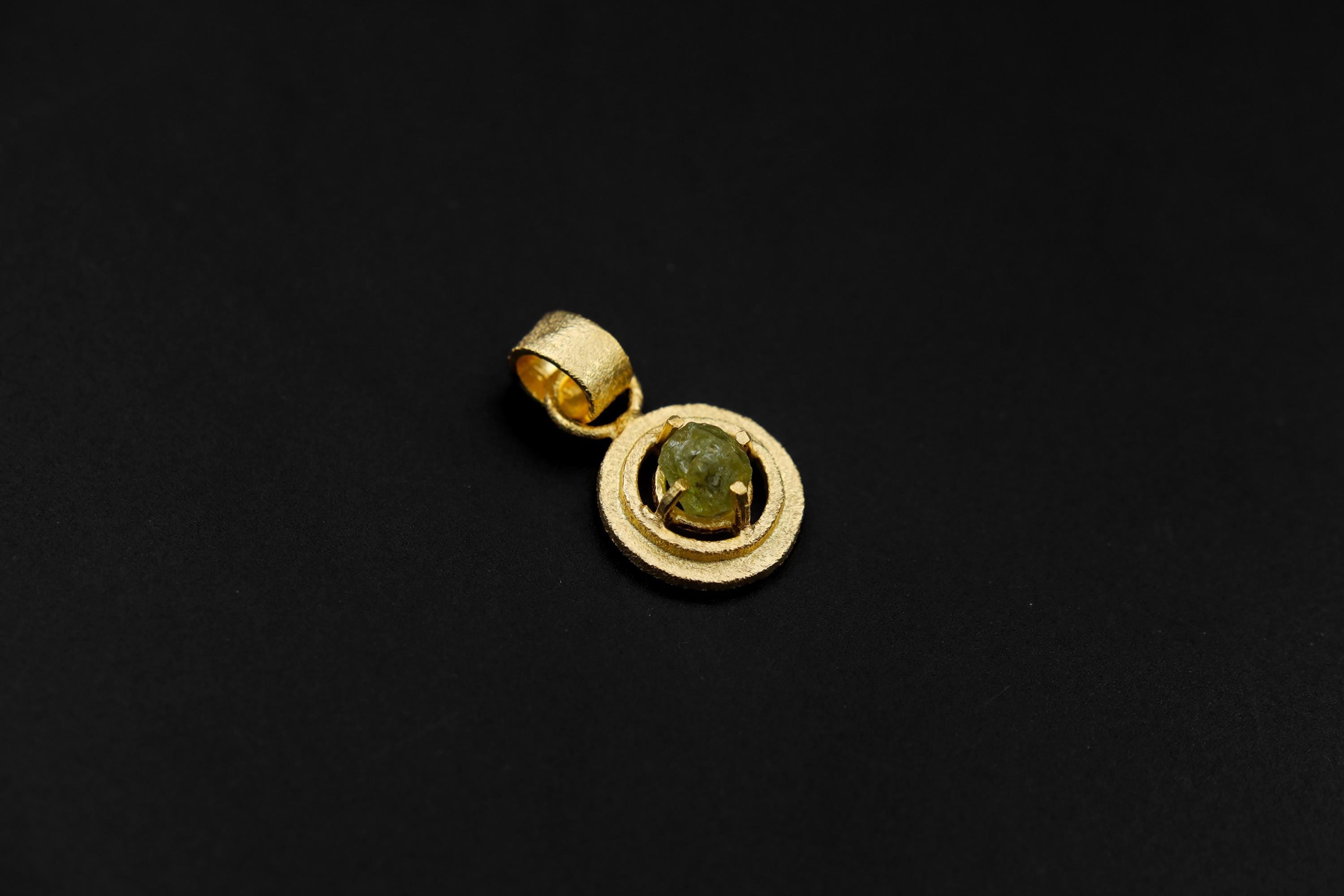 Raw AAA Grade Green Peridot Pendant, 18k Gold-Plated Sterling Silver, Sand-Textured, Leo Zodiac, Heart Chakra, Unique Gift