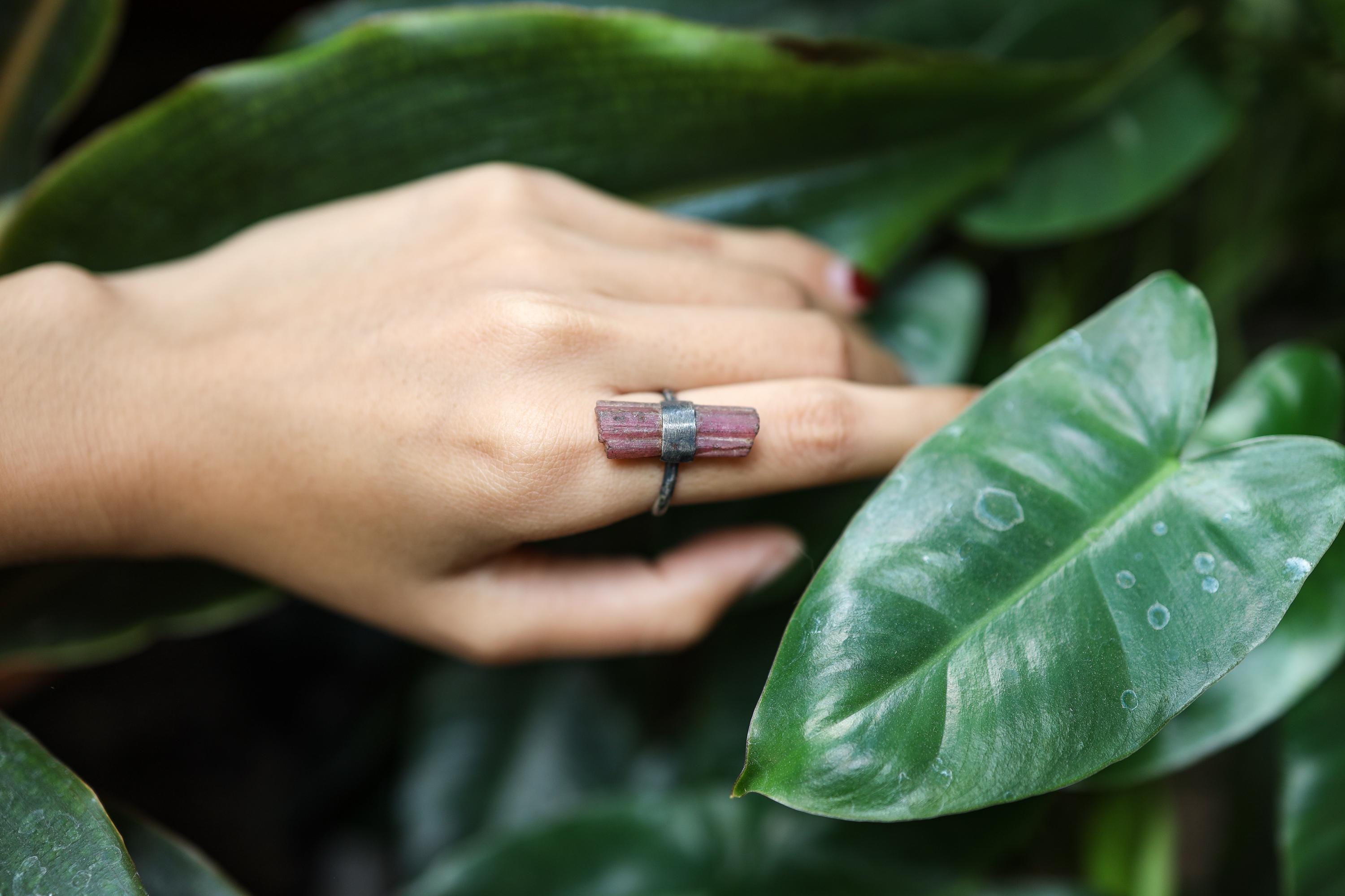 Textured & Oxidised Sterling Silver Ring with Raw Natural Pink Tourmaline,Heart Chakra,Libra Zodiac,Emotional Healing -Size 6 1/4 US - NO/04