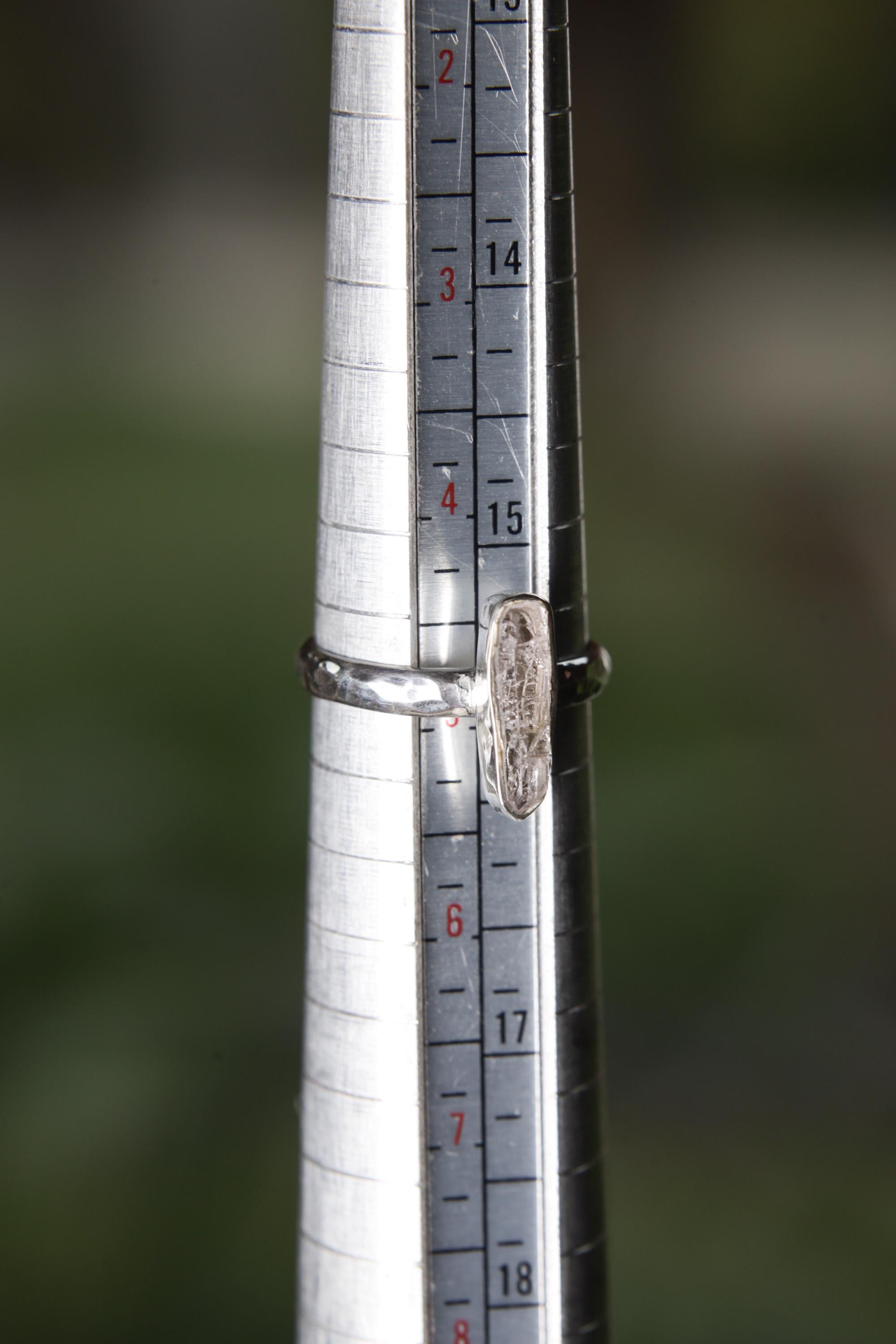 Vera Cruz Elegance - Sterling Silver Ring - Hammer Textured & Shiny Finish - Size 5 US