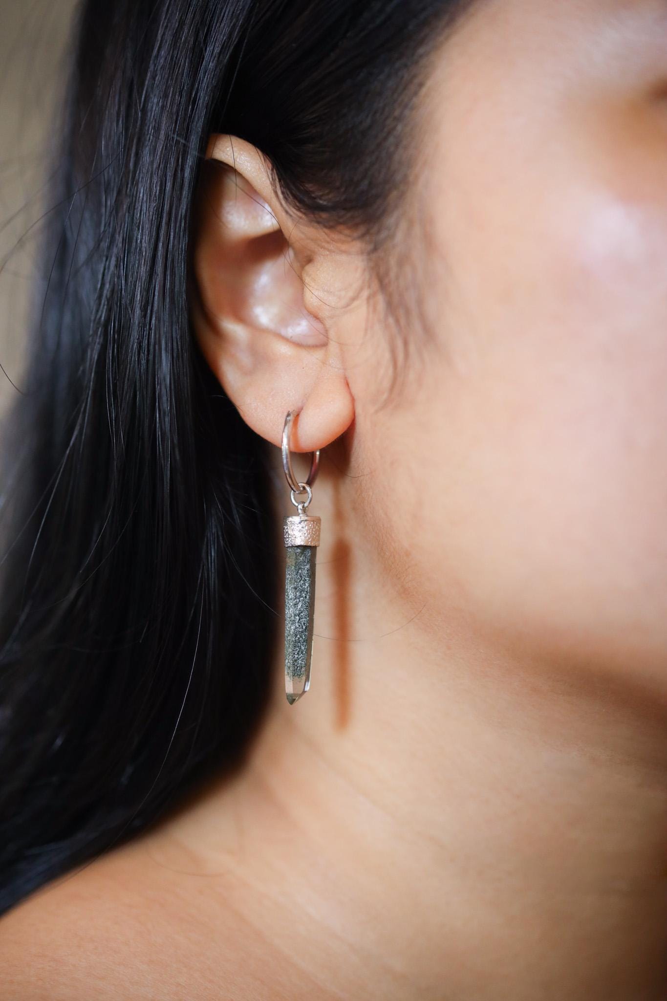 Single Hoop Earring with Himalayan Chlorite Quartz, Sterling Silver, Shiny and Texture Finished, Boho Chic, Chakra Energy Jewelry NO/03