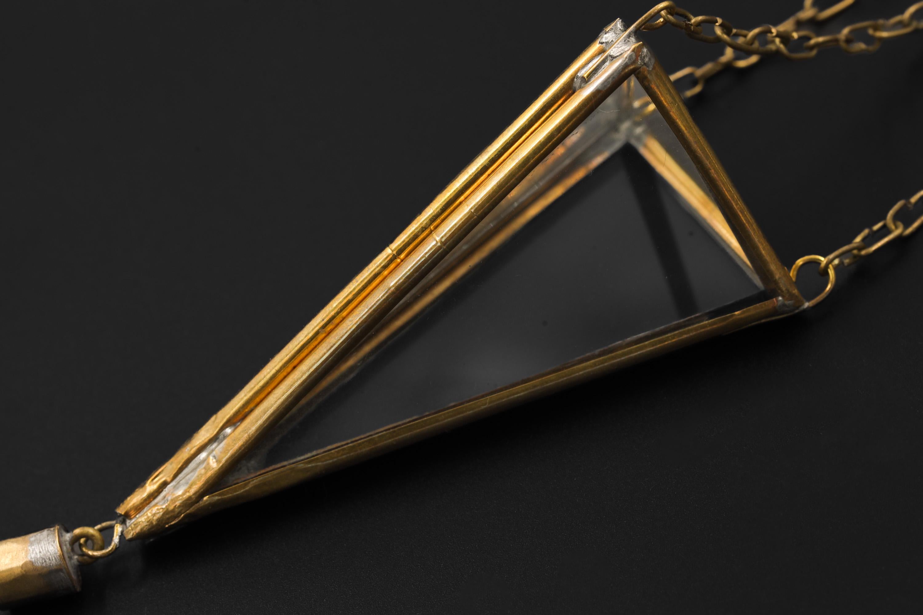 Brass Triangle Quartz Hanging Decoration – Geometric Glass Ornament, Raw Crystal Point, Boho Room & Sacred Space Decor